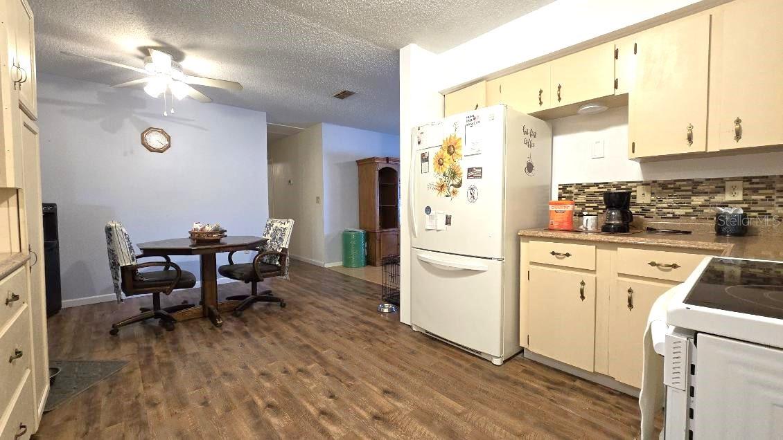 Image 13 of 51 For 9430 102nd Place