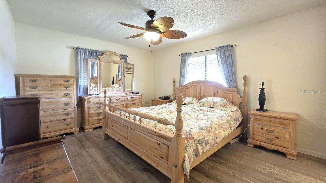 Image 21 of 51 For 9430 102nd Place