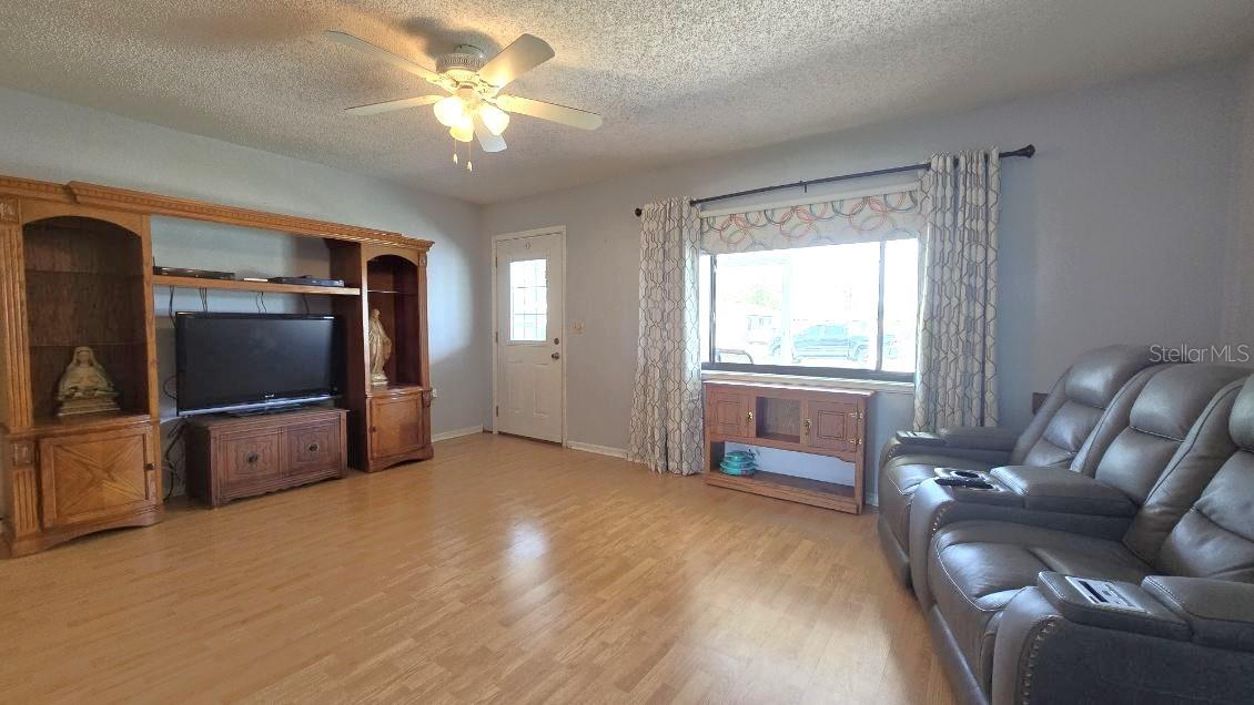 Image 9 of 51 For 9430 102nd Place