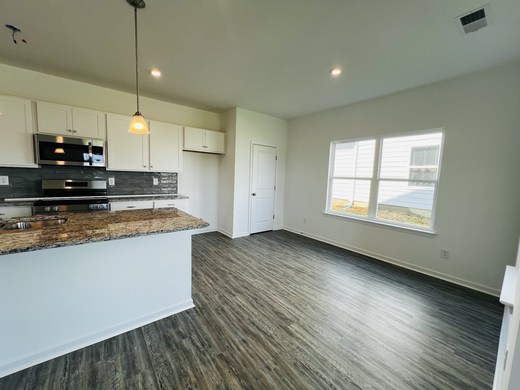 Image 11 of 69 For 2540 120th Street