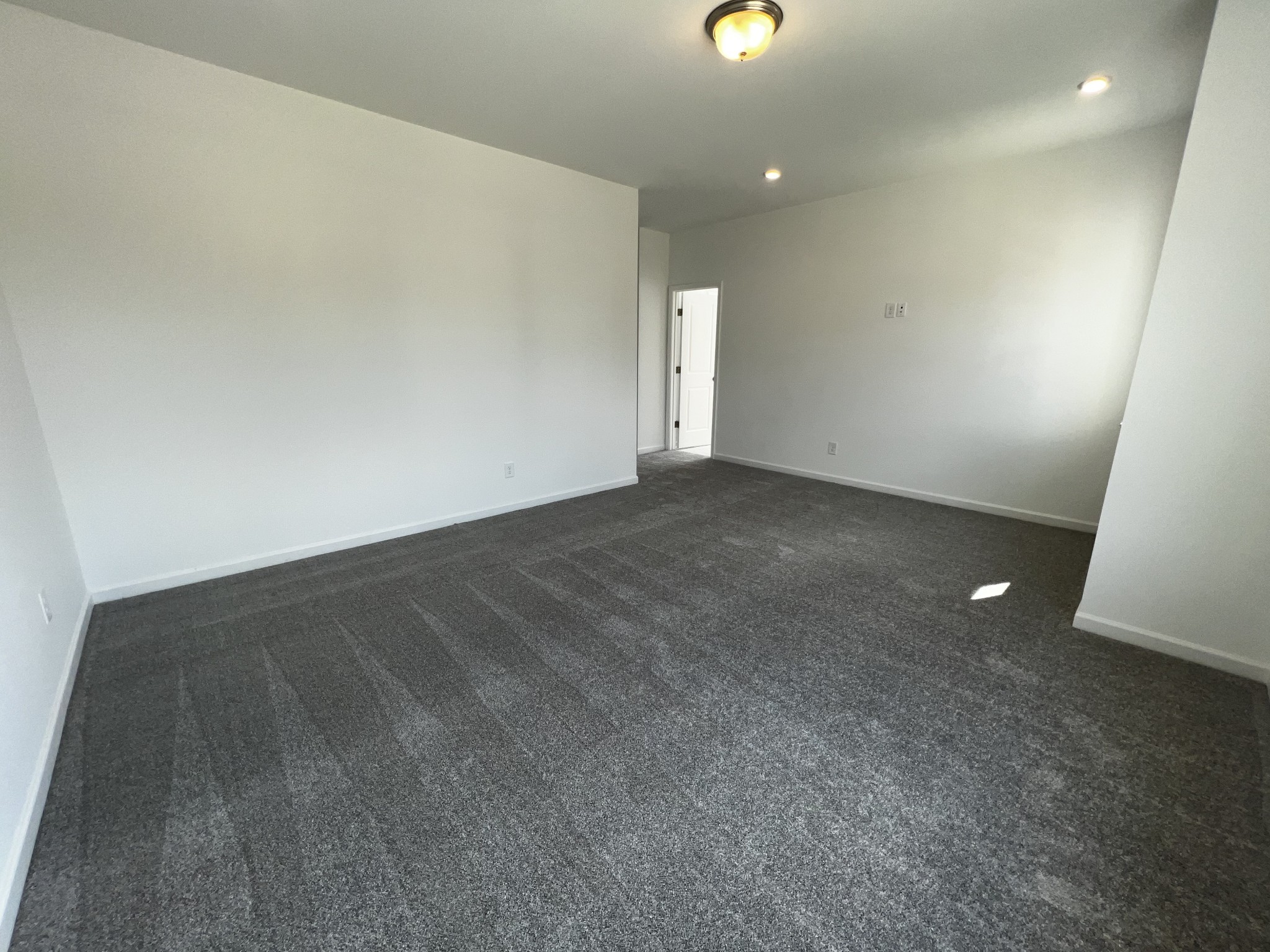 Image 17 of 69 For 2540 120th Street