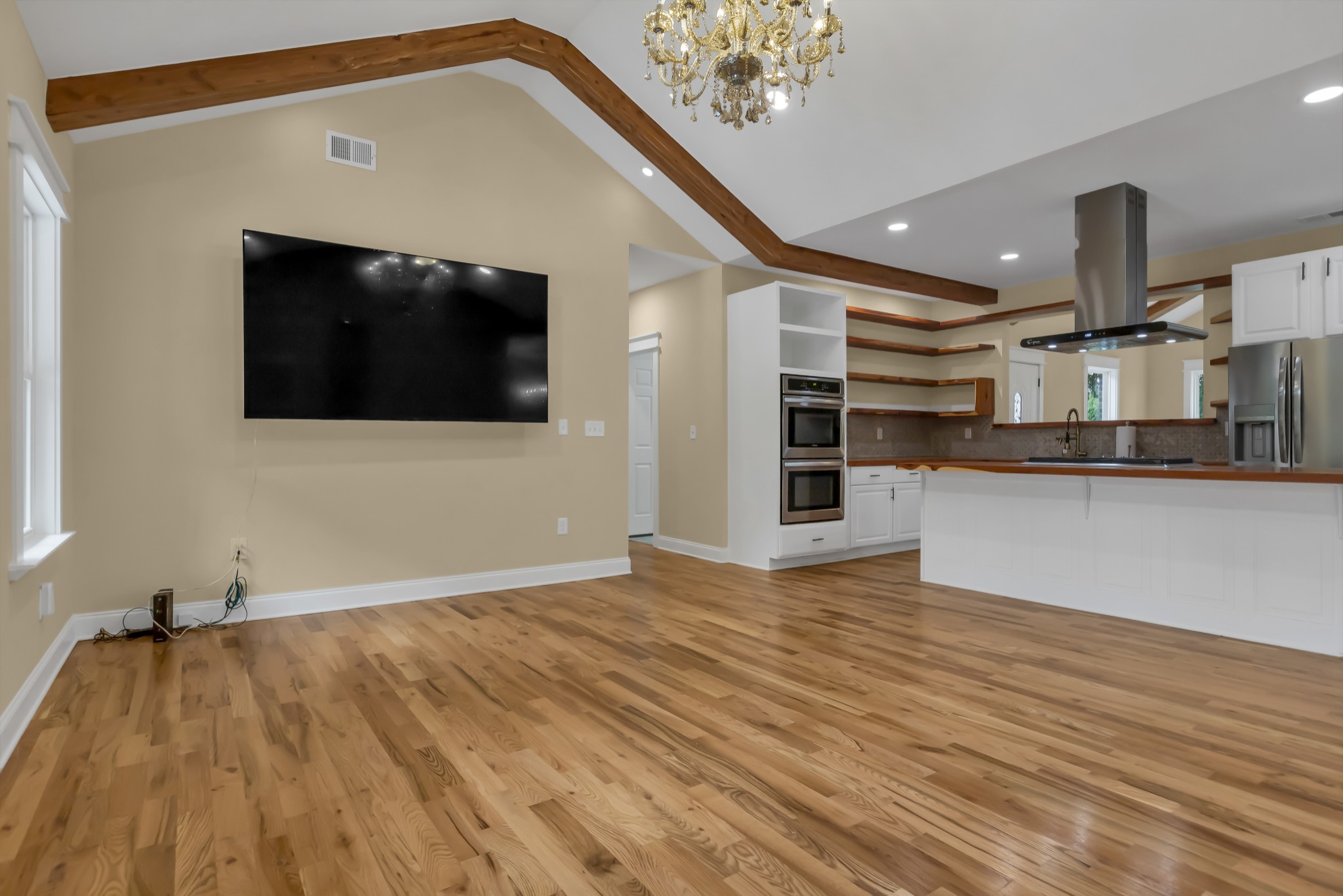 Image 14 of 21 For 4412 49th Avenue