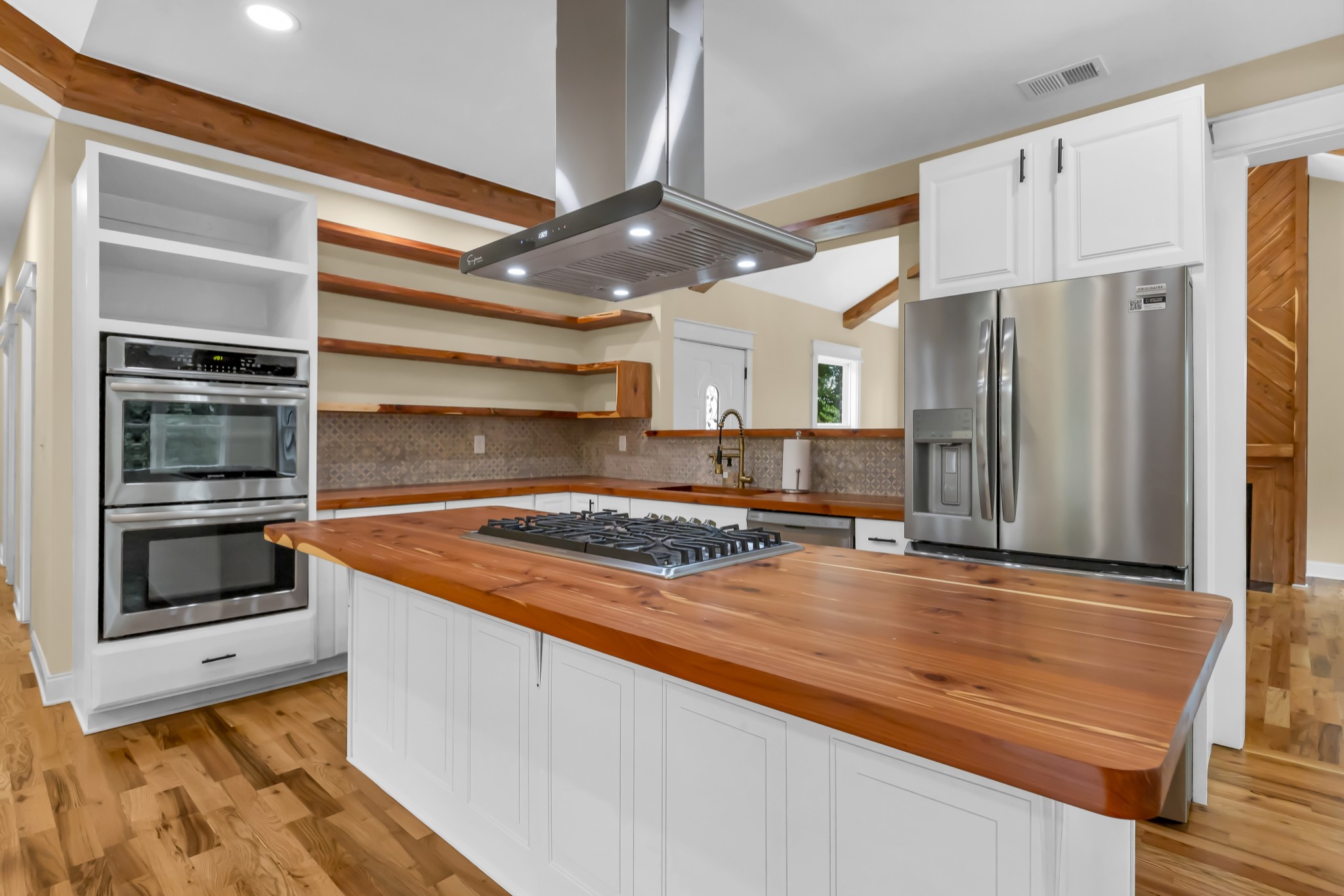 Image 15 of 21 For 4412 49th Avenue