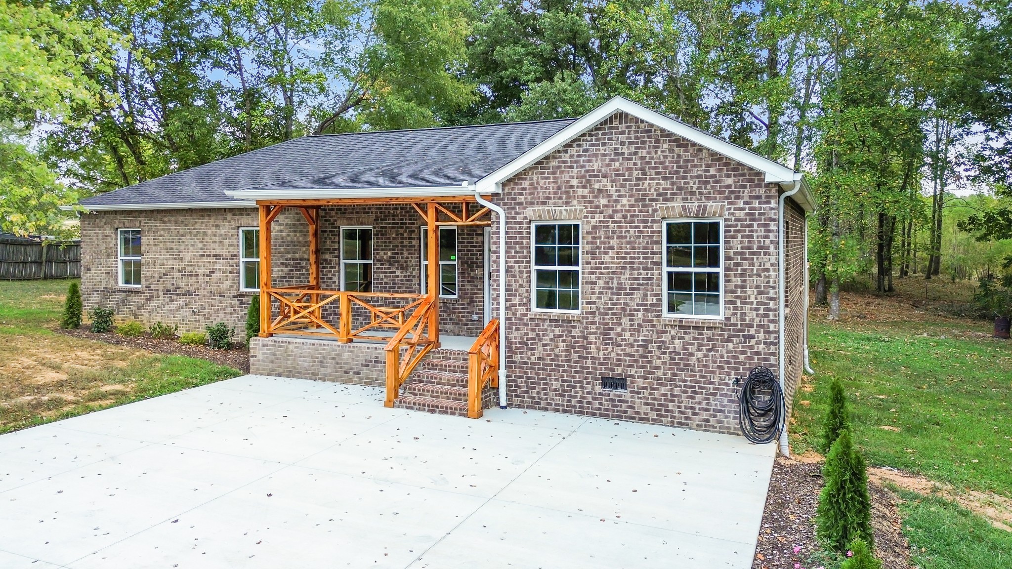 Image 4 of 21 For 4412 49th Avenue