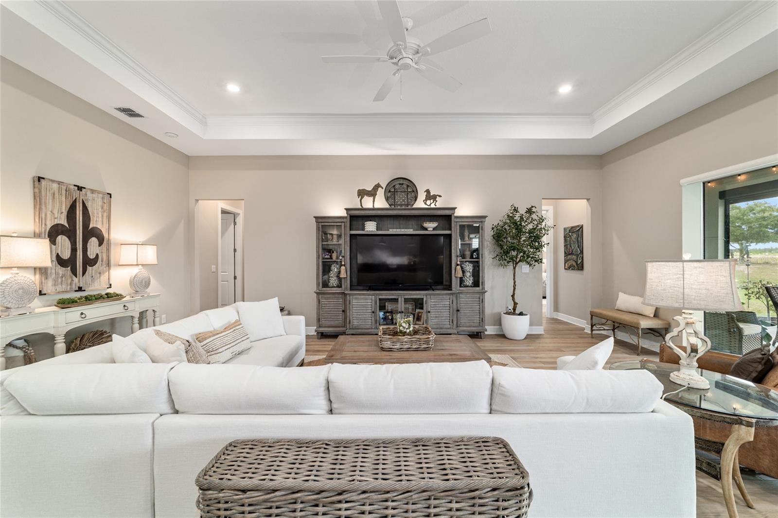 Image 10 of 86 For 8606 61st Loop