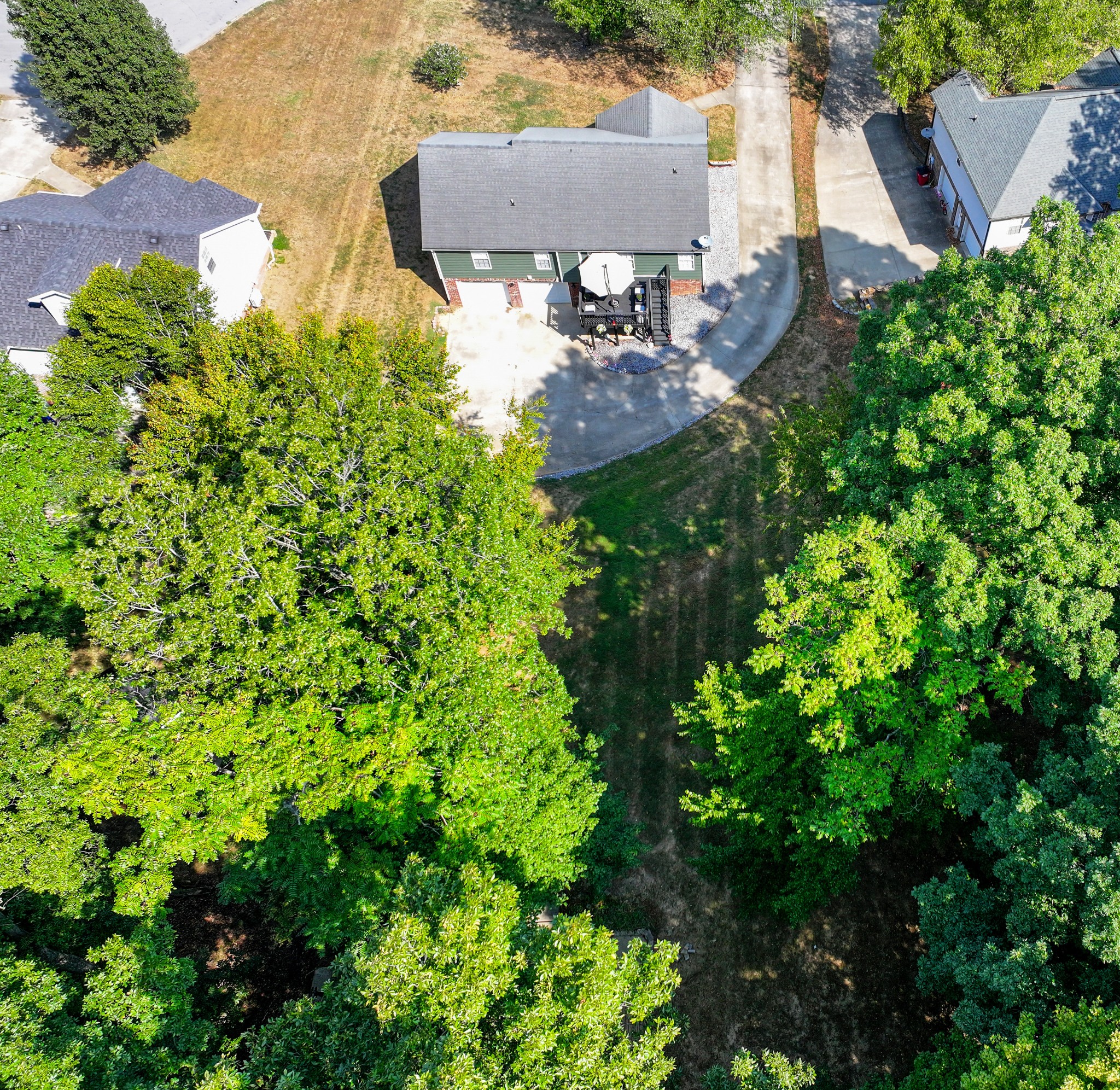 Listing photo id 10 for 4602 Van Ness Road