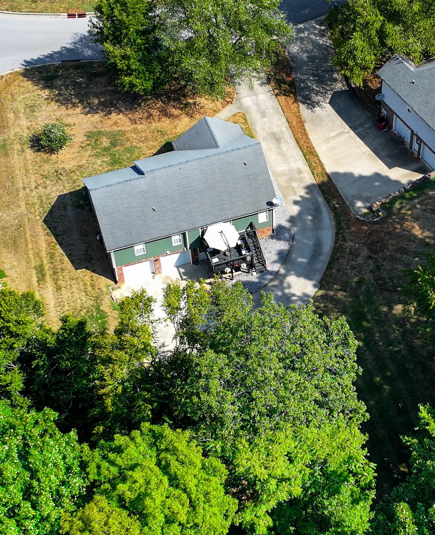 Listing photo id 12 for 4602 Van Ness Road