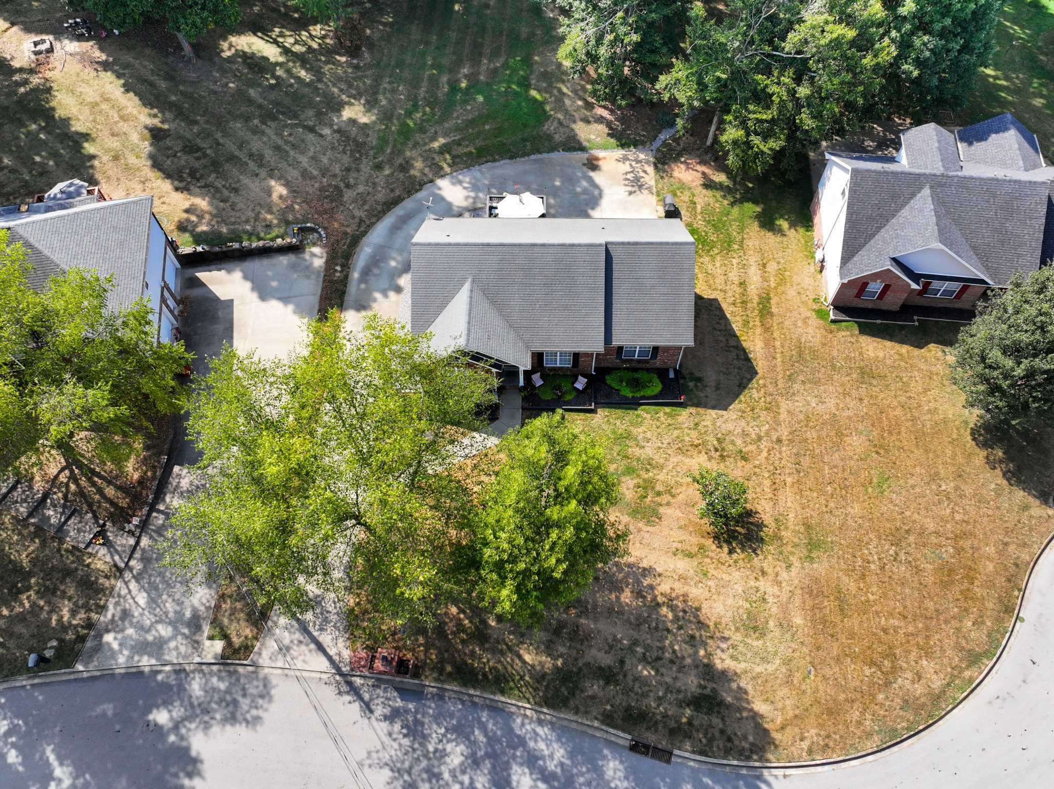 Listing photo id 13 for 4602 Van Ness Road