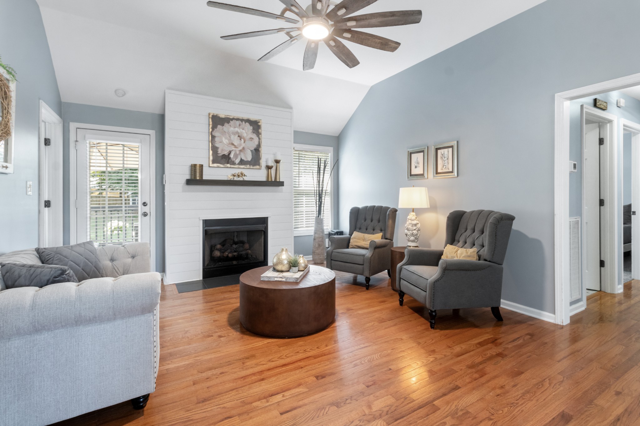 Listing photo id 25 for 4602 Van Ness Road