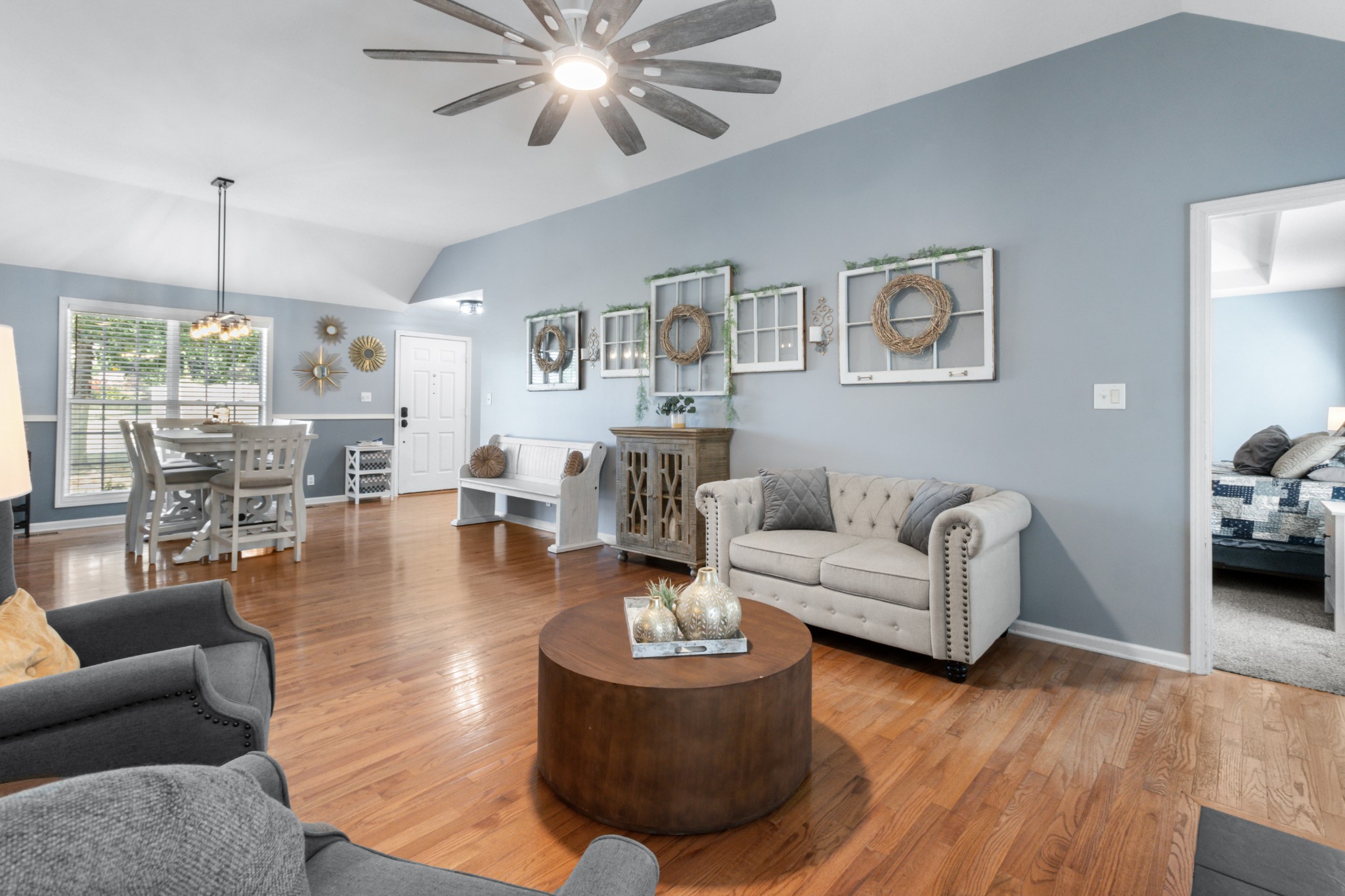 Listing photo id 26 for 4602 Van Ness Road