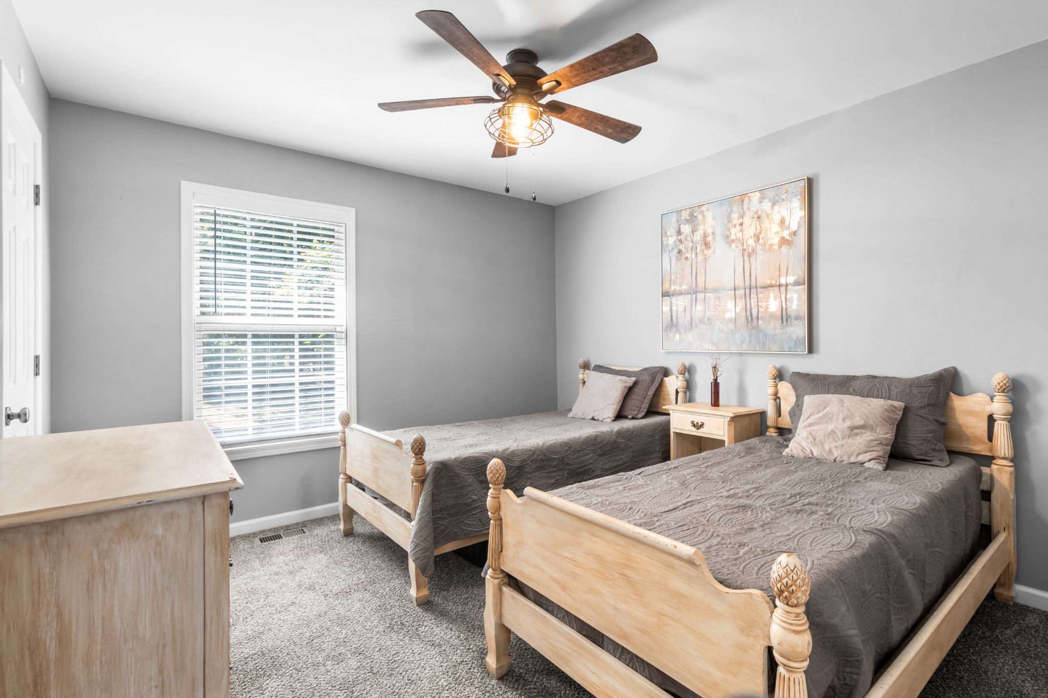 Listing photo id 36 for 4602 Van Ness Road