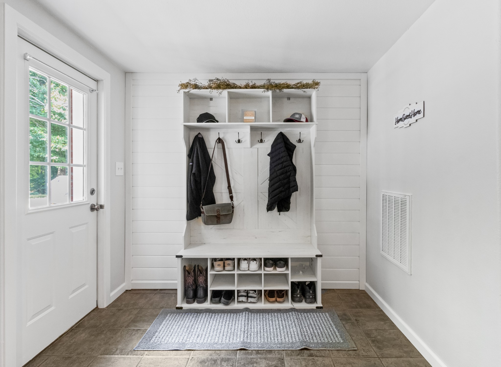 Listing photo id 39 for 4602 Van Ness Road