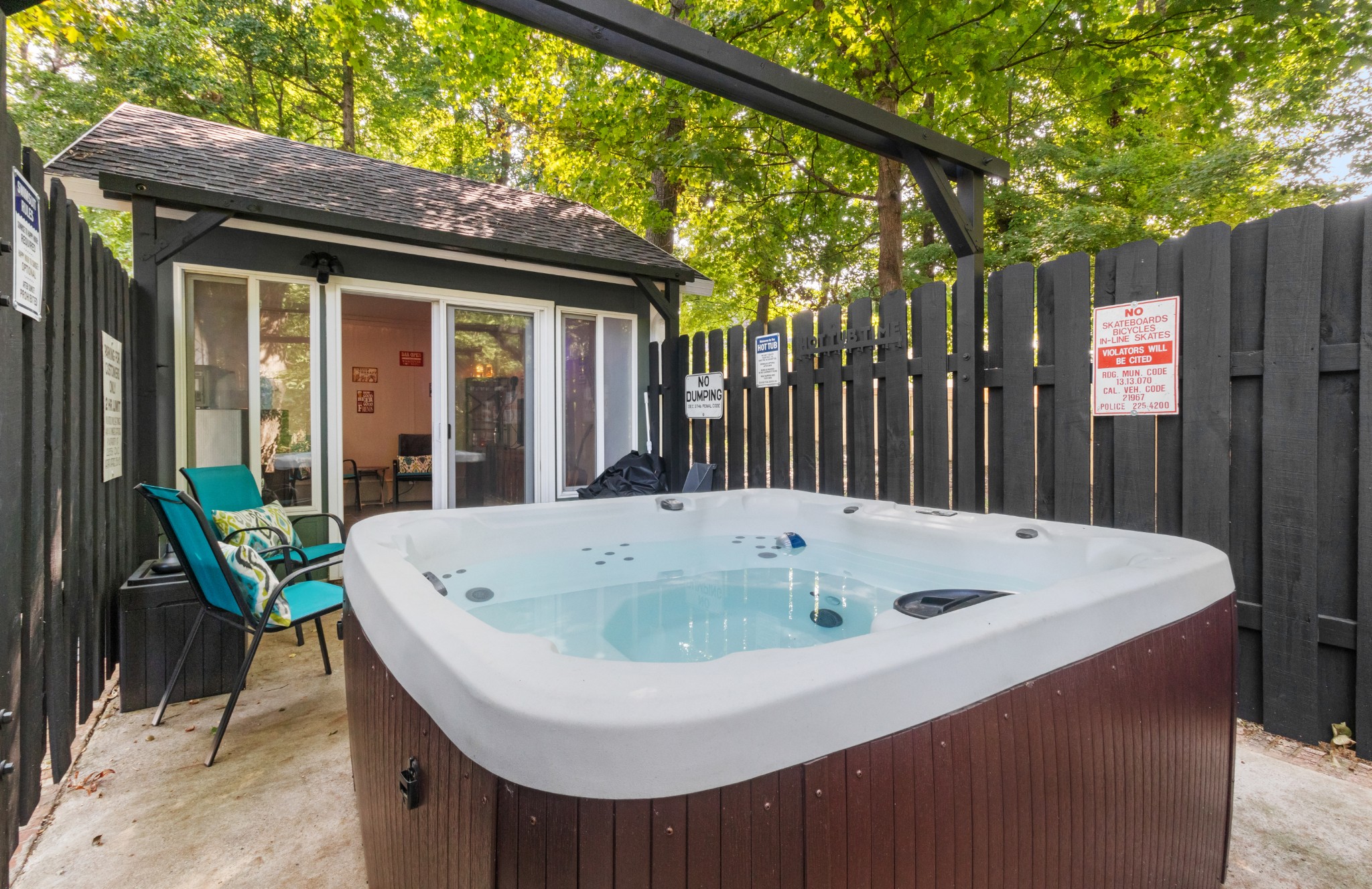 Listing photo id 50 for 4602 Van Ness Road