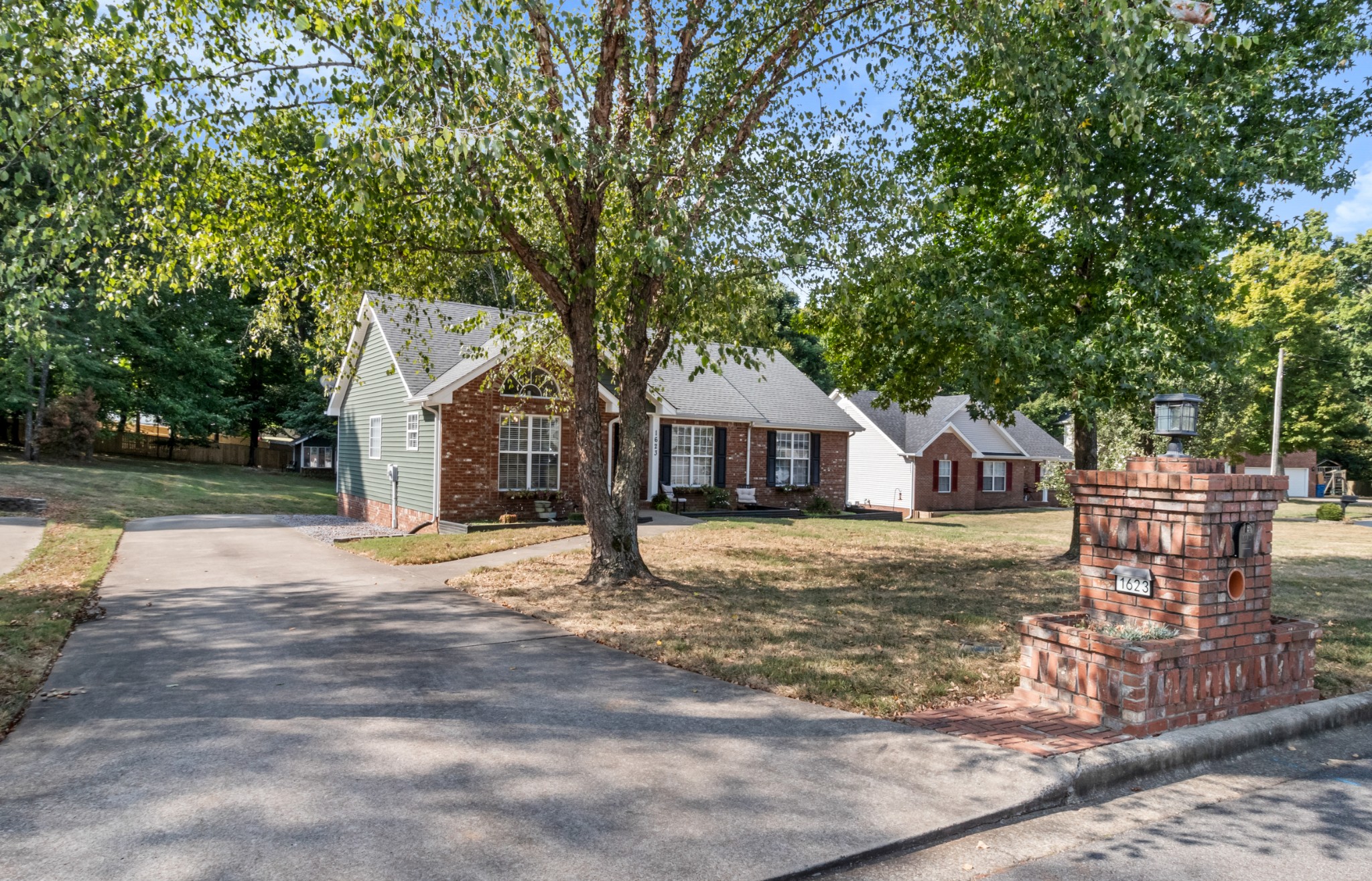 Listing photo id 5 for 4602 Van Ness Road
