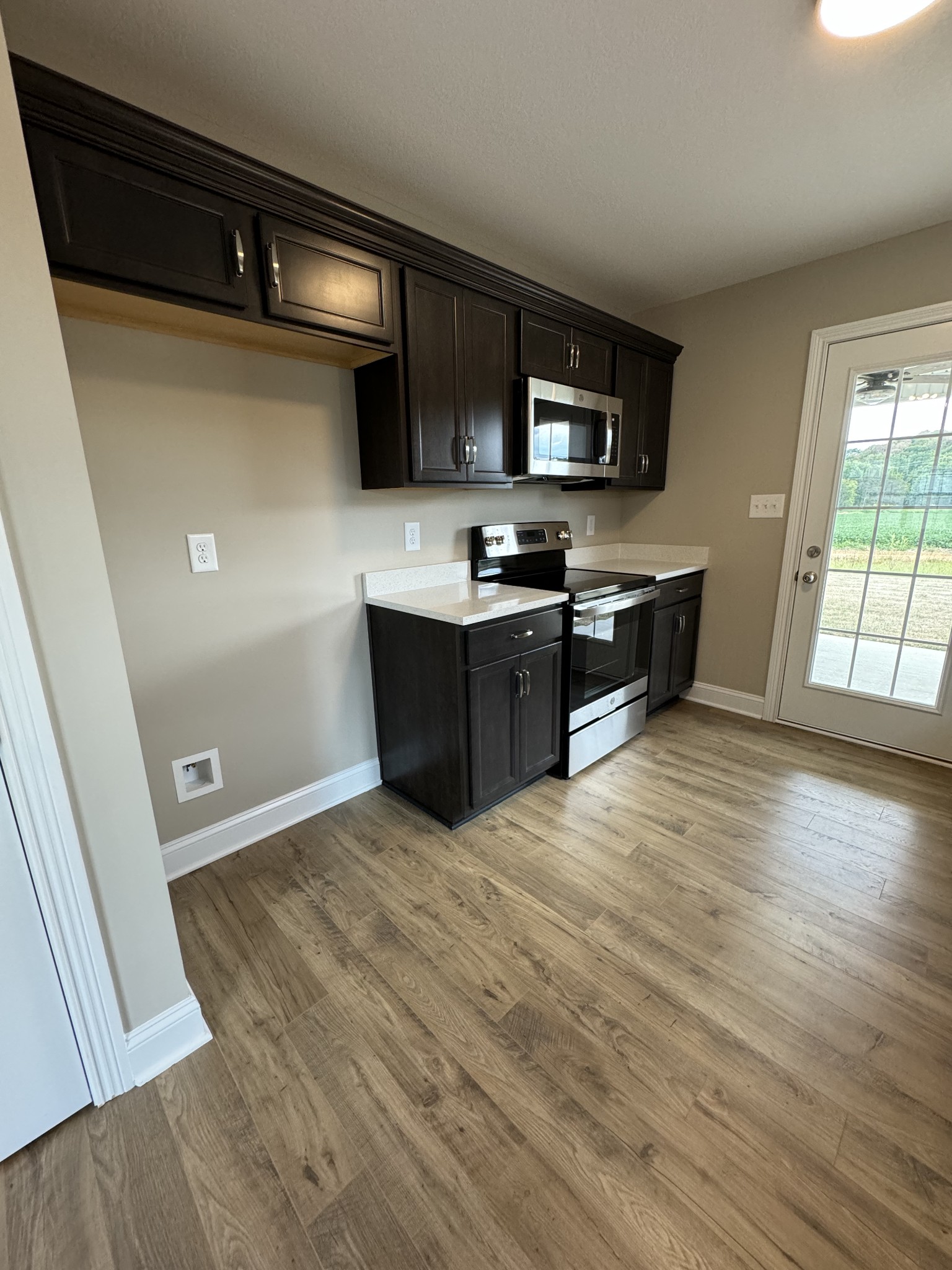 Image 4 of 40 For 7023 Riverbend Road