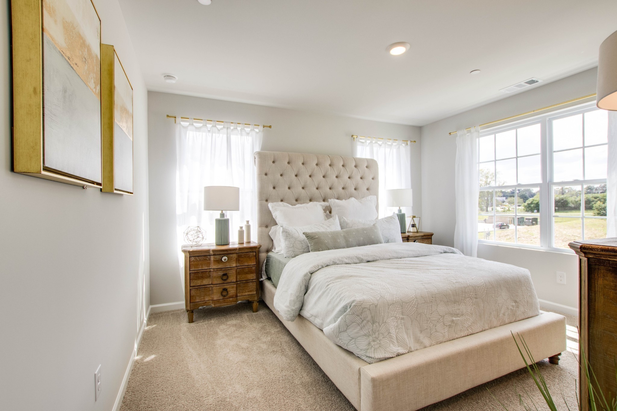 Listing photo id 13 for 3020 Scofield Street
