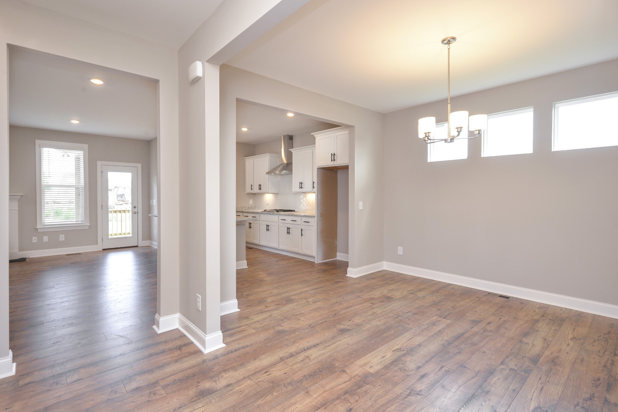 Image 10 of 63 For 4010 7th Avenue Road