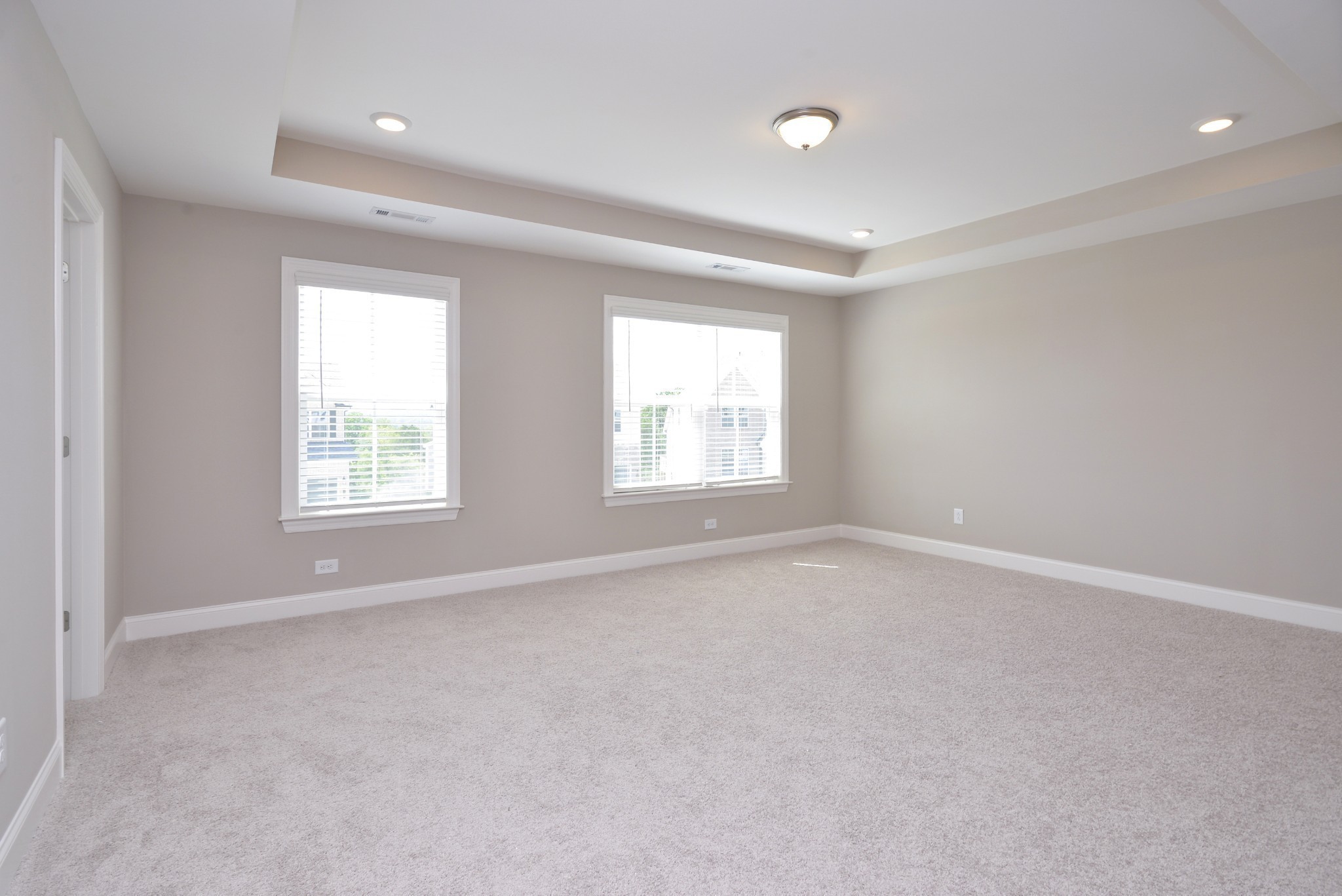 Image 12 of 63 For 4010 7th Avenue Road