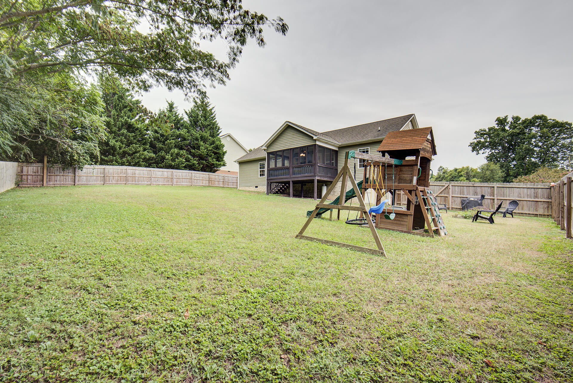Image 29 of 66 For 7641 63rd Lane Road