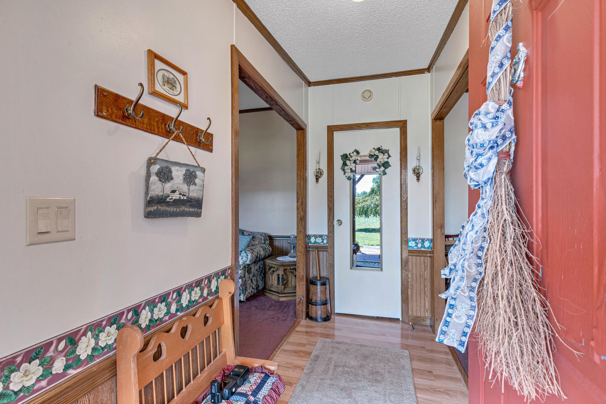 Image 6 of 15 For 2813 4th Avenue