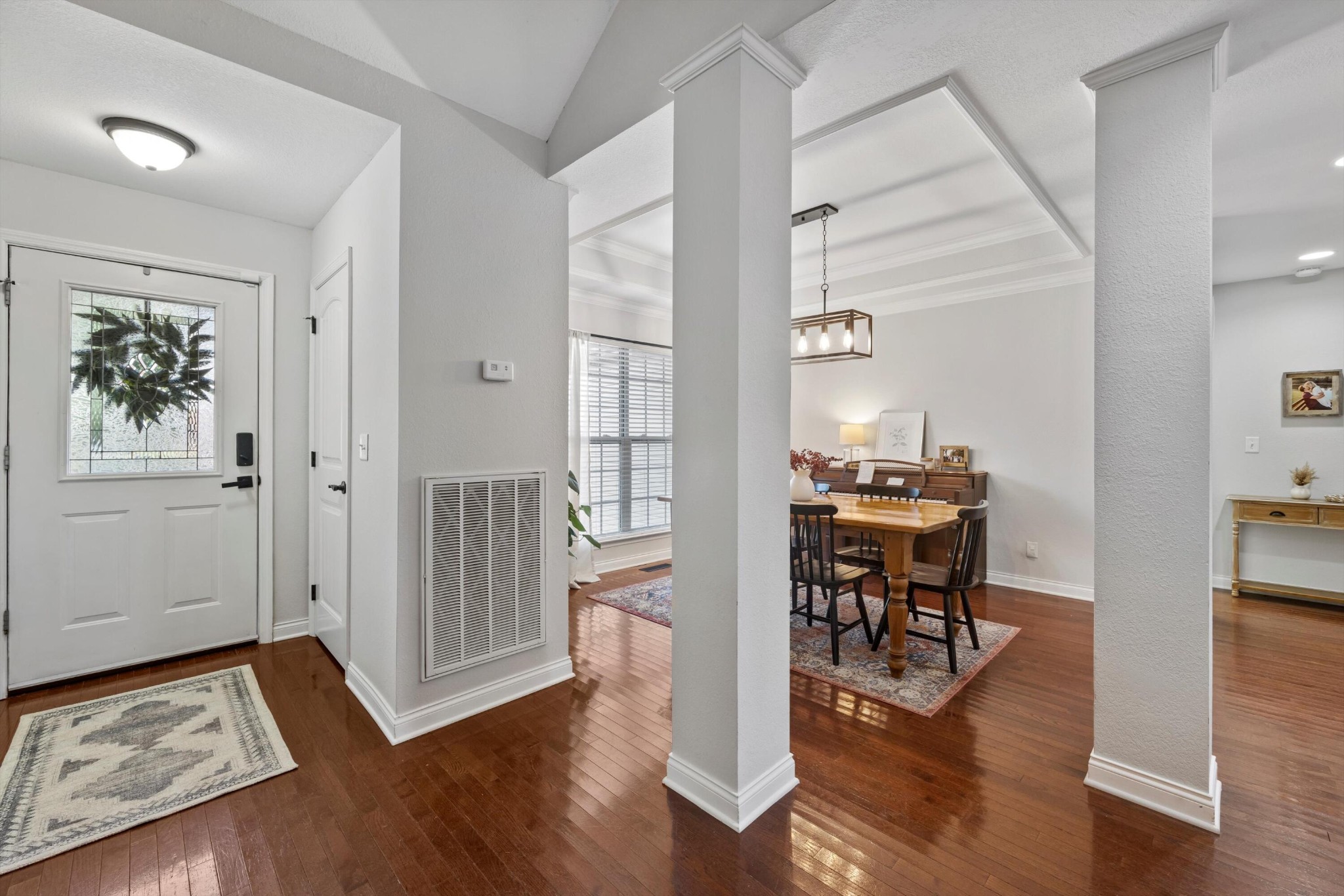 Image 4 of 39 For 1930 38th Avenue