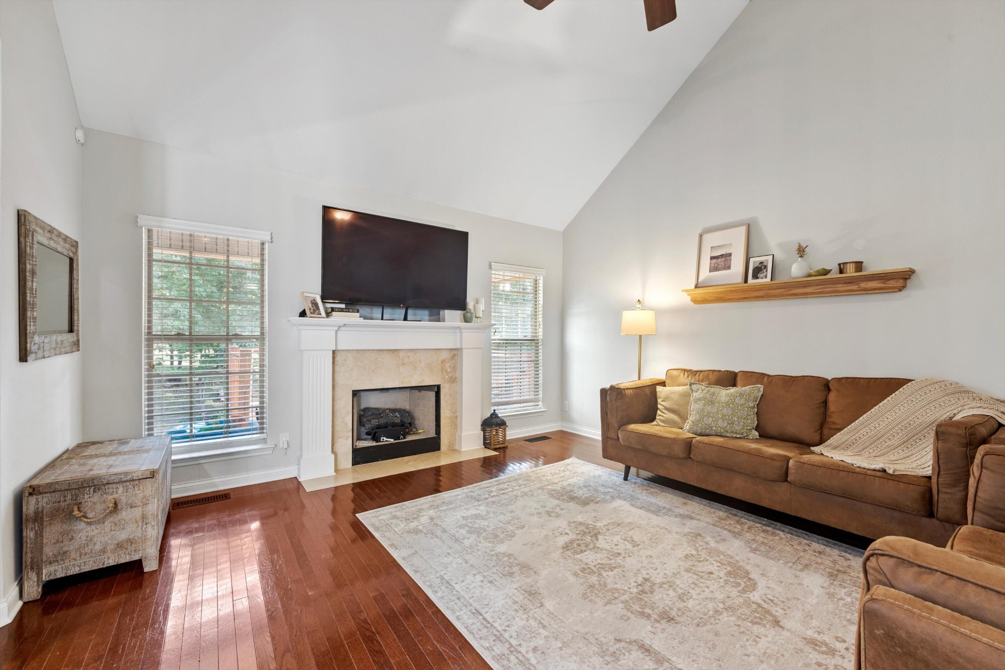 Image 6 of 39 For 1930 38th Avenue