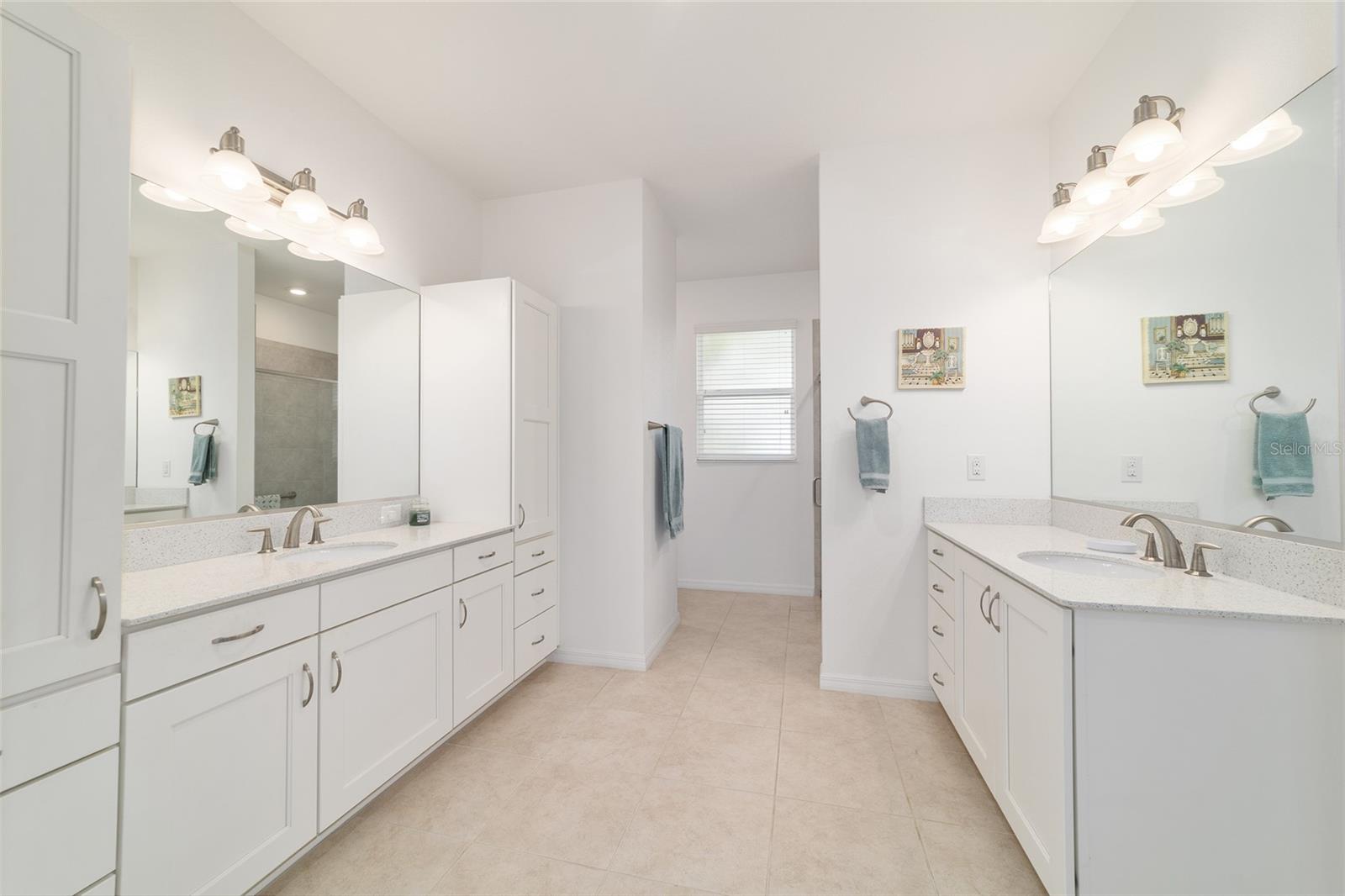Image 23 of 48 For 9839 90th Street