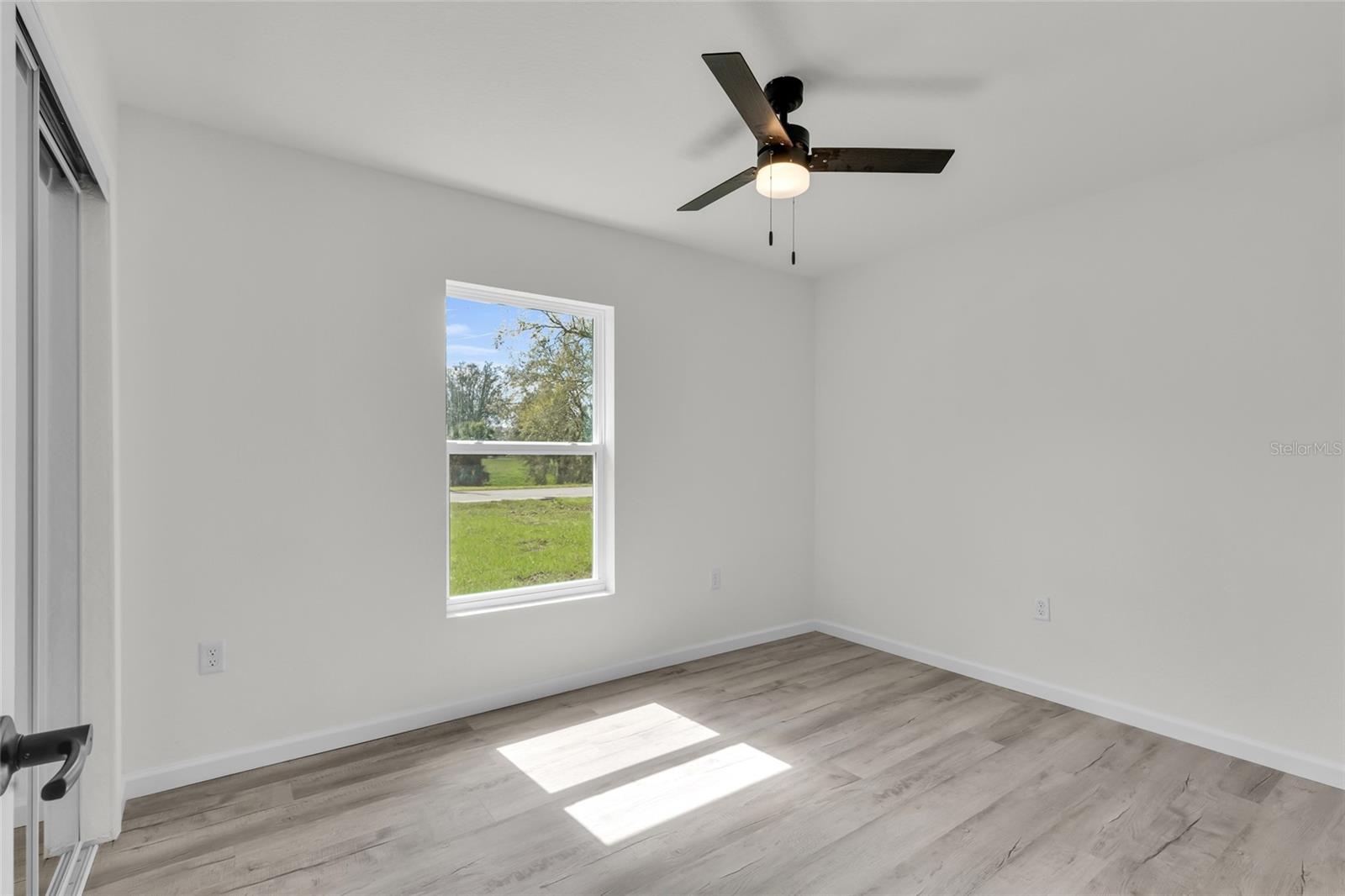 Image 12 of 23 For 904 67th Street
