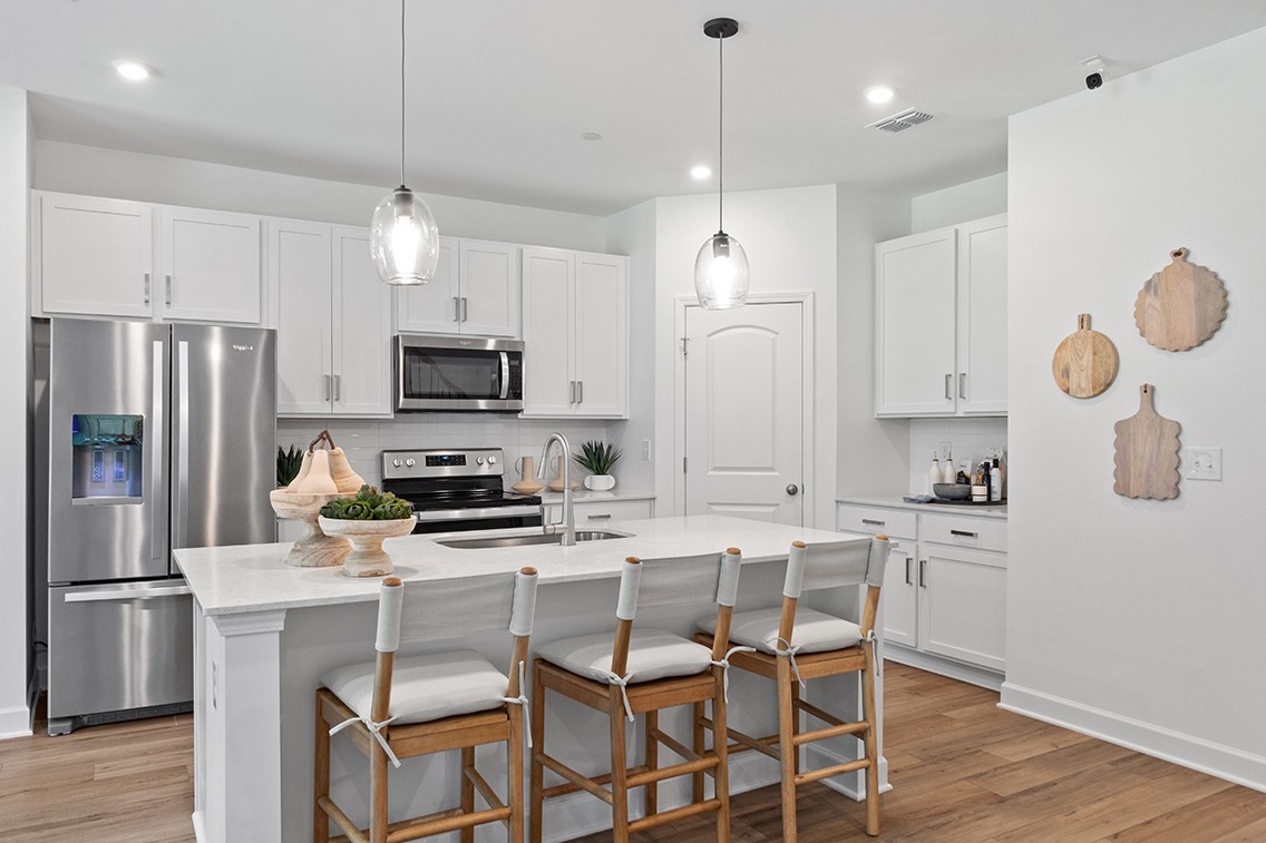 Image 7 of 28 For 1810 23rd Boulevard 230a