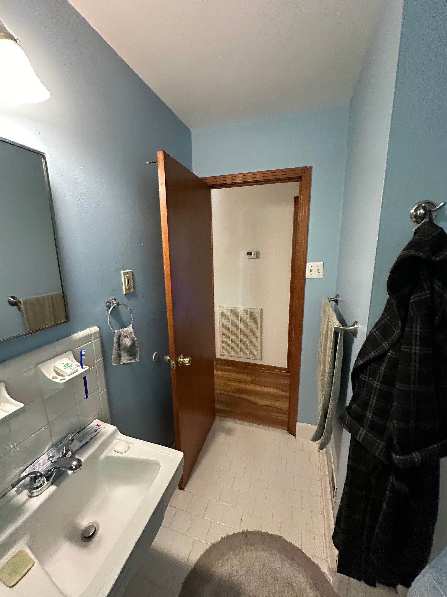 Image 15 of 47 For 5437 34th Street