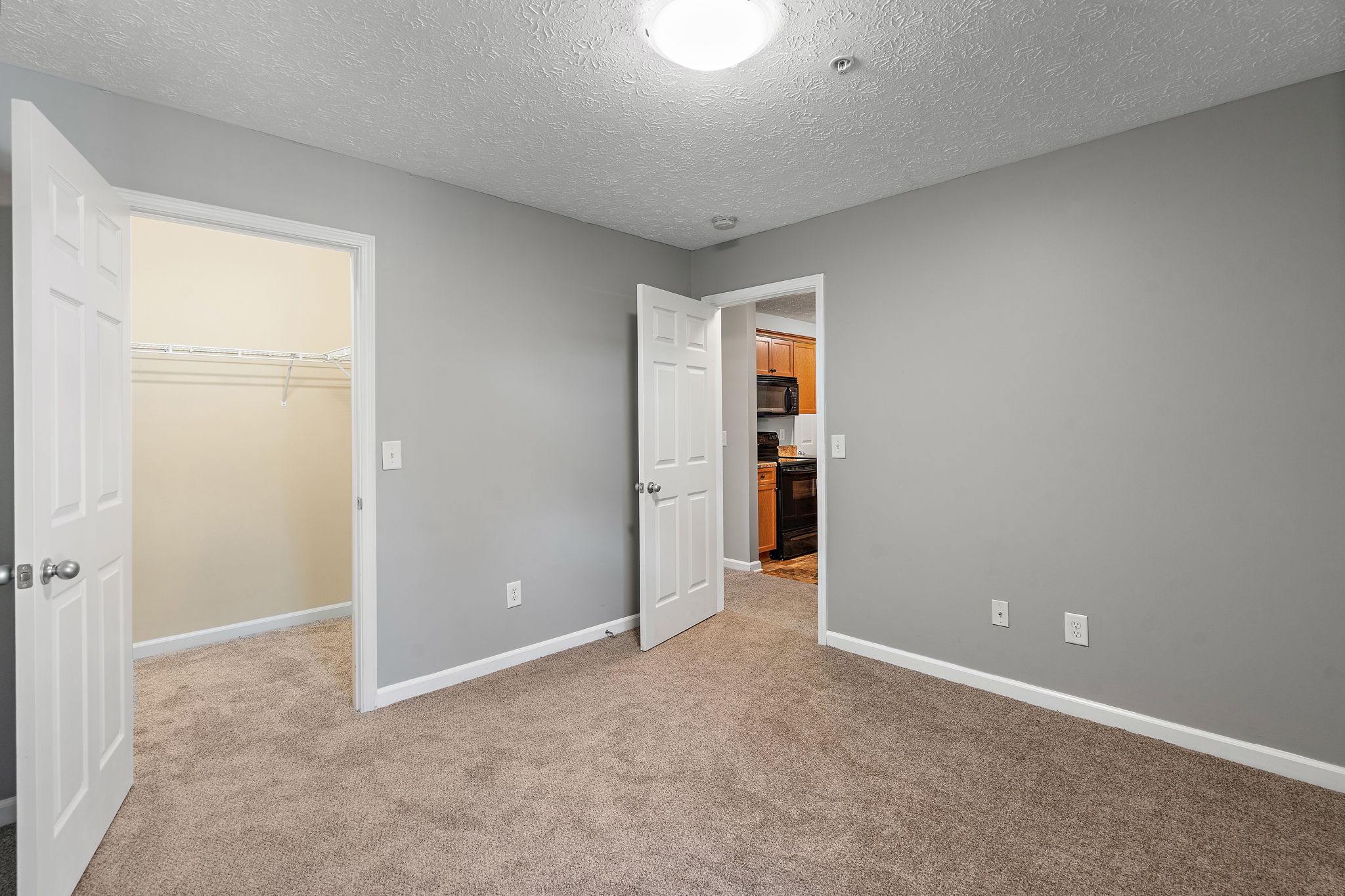 Image 23 of 35 For 9029 135th Loop