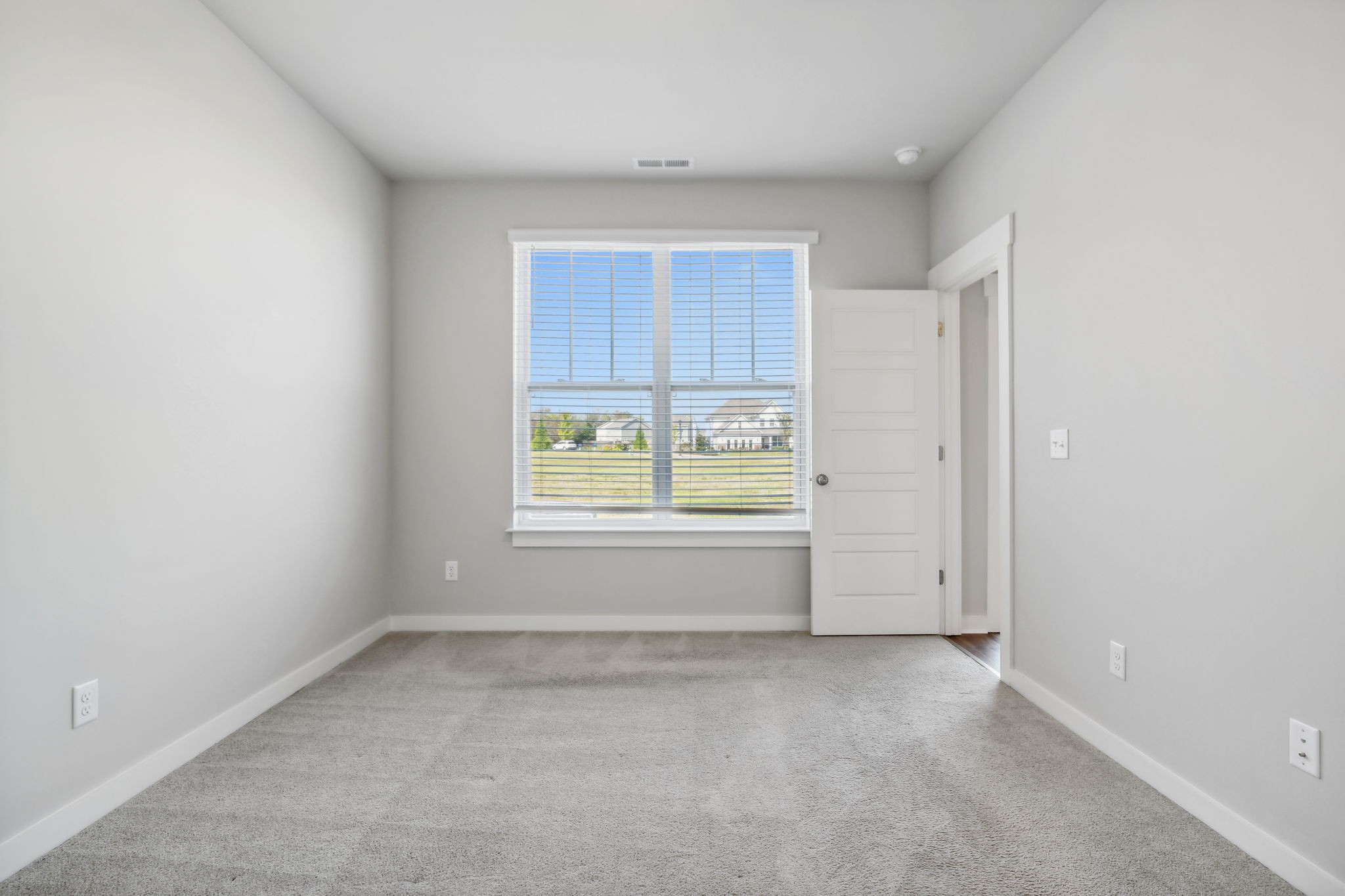 Image 15 of 97 For 4091 185th Avenue