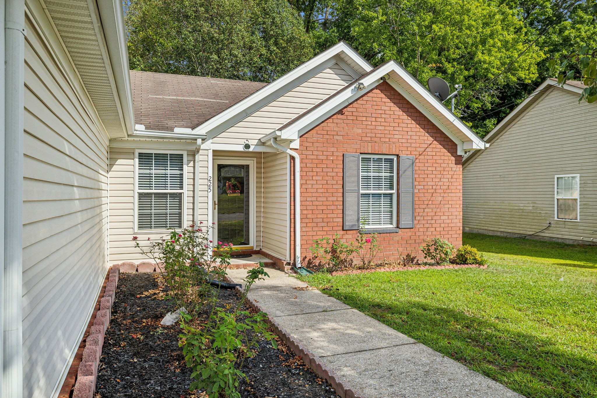 Image 4 of 55 For 5340 26th Lane