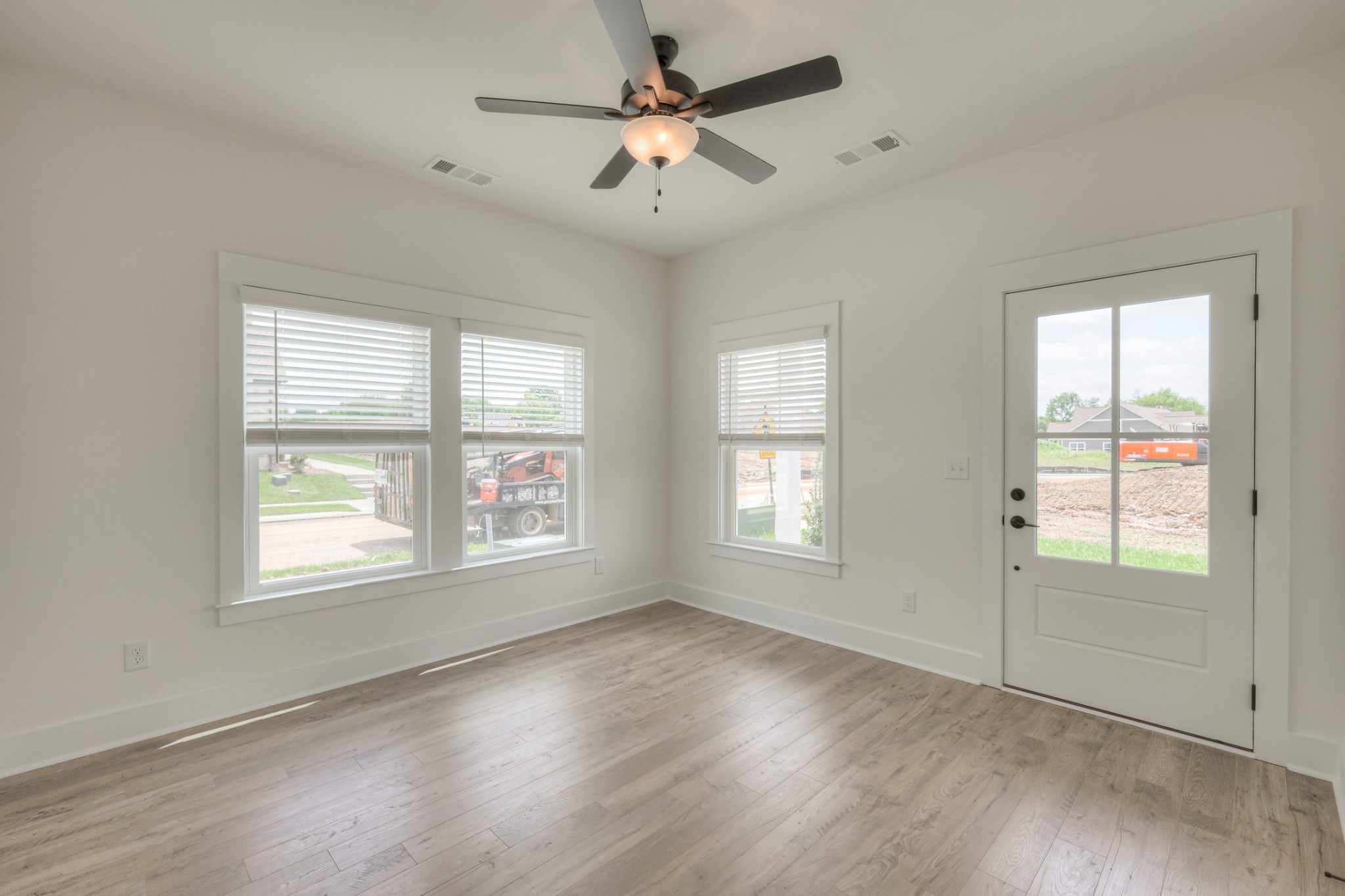 Image 30 of 46 For 2032 12th Street