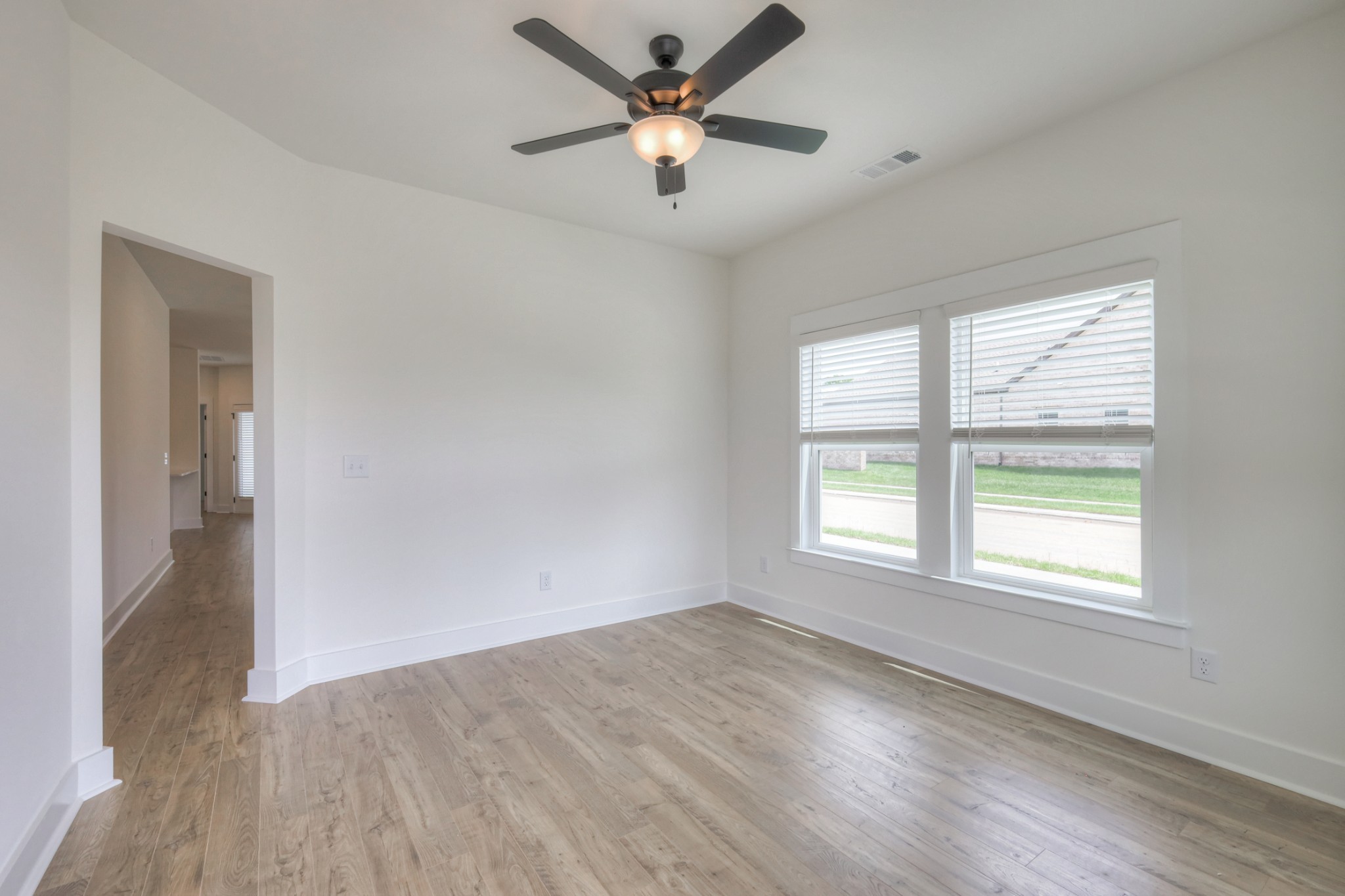 Image 31 of 46 For 2032 12th Street