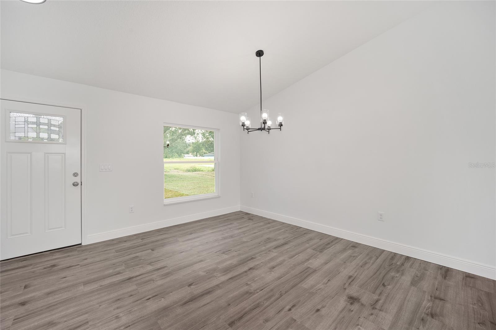 Image 13 of 36 For 9731 Bahia Road