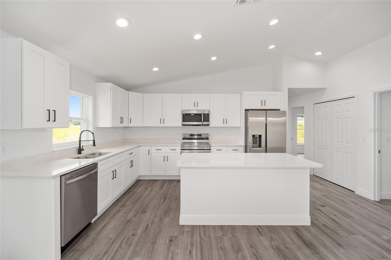 Image 21 of 36 For 9731 Bahia Road