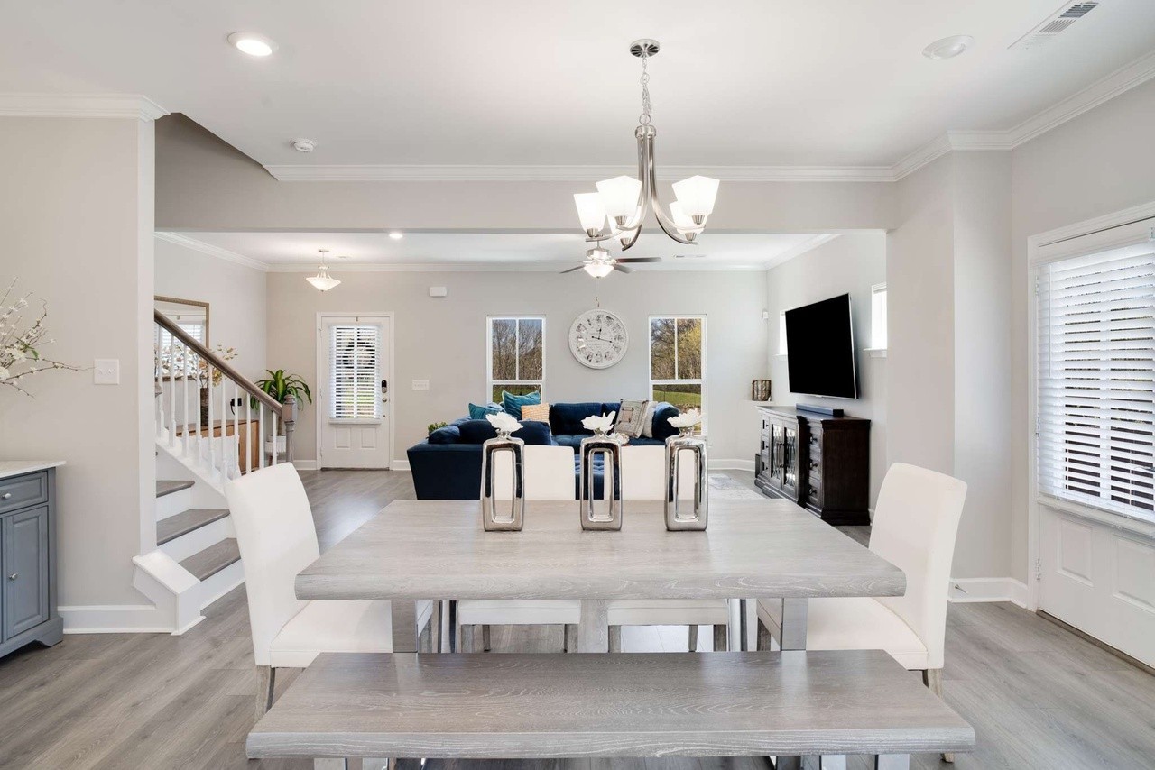 Image 4 of 36 For 2576 34th Street