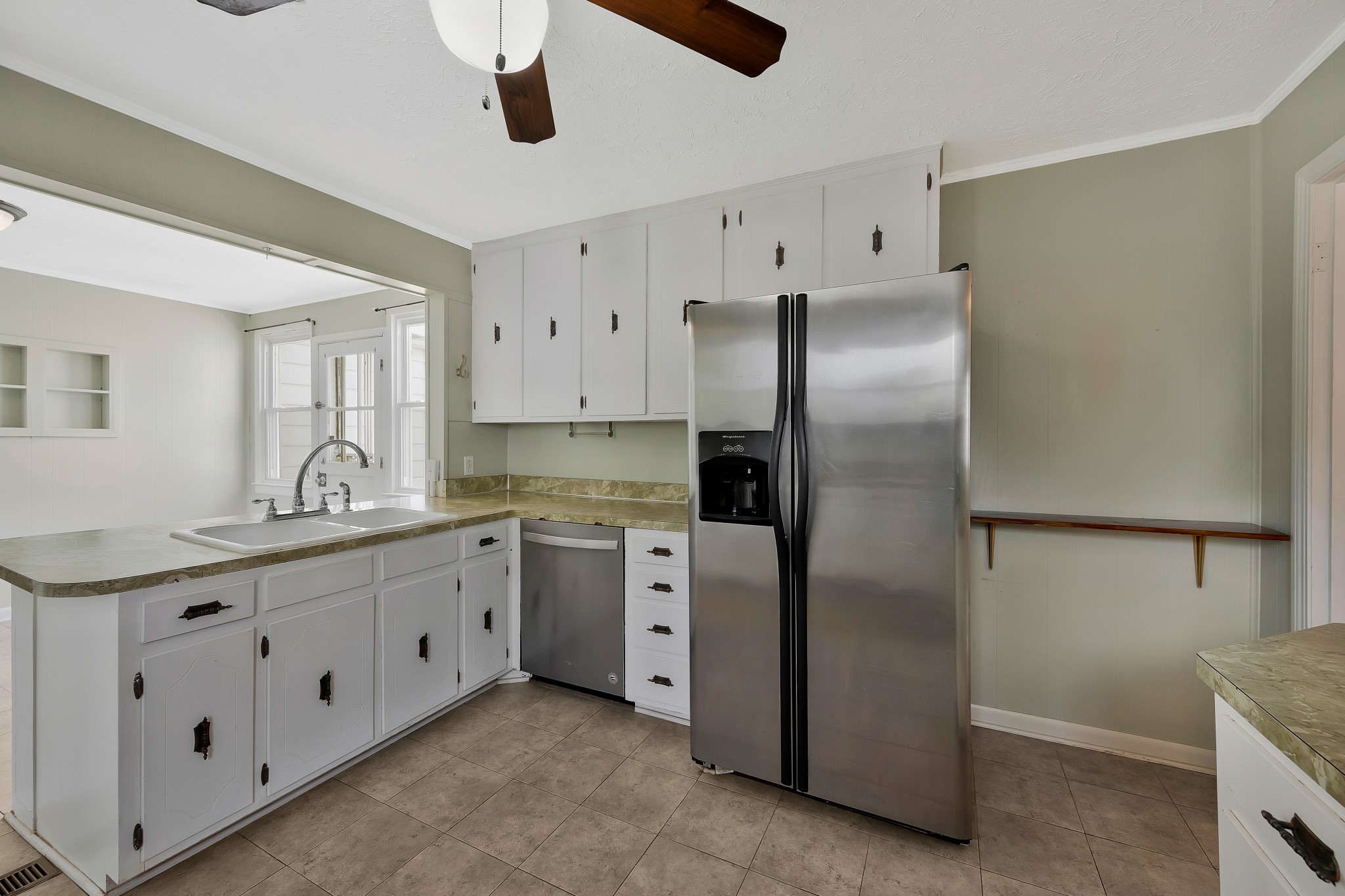 Image 6 of 41 For 12150 165th Street