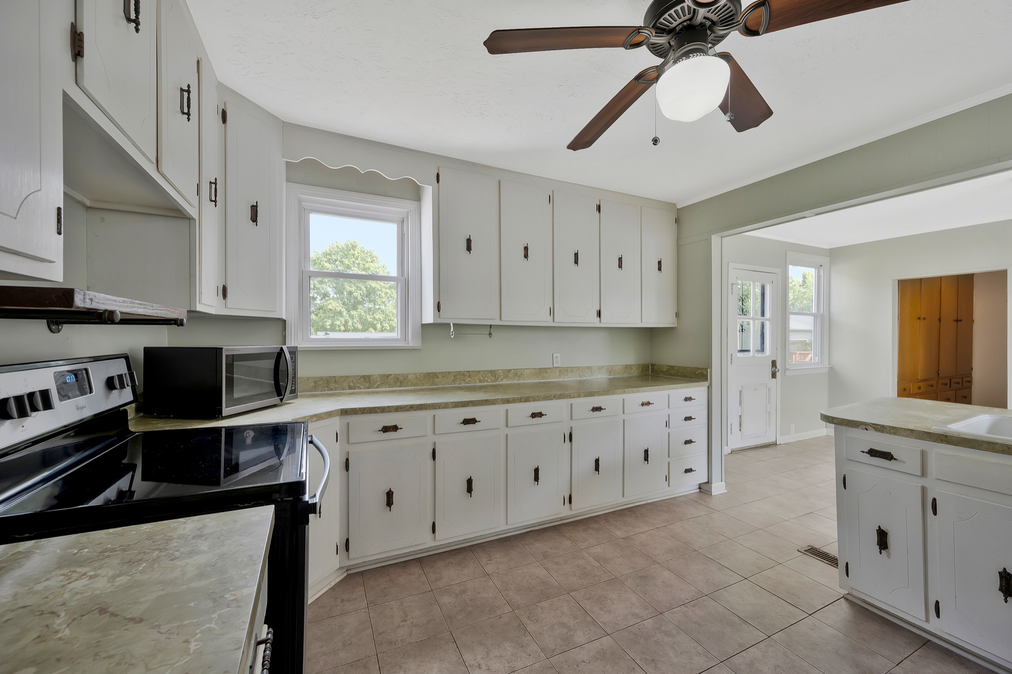 Image 7 of 41 For 12150 165th Street