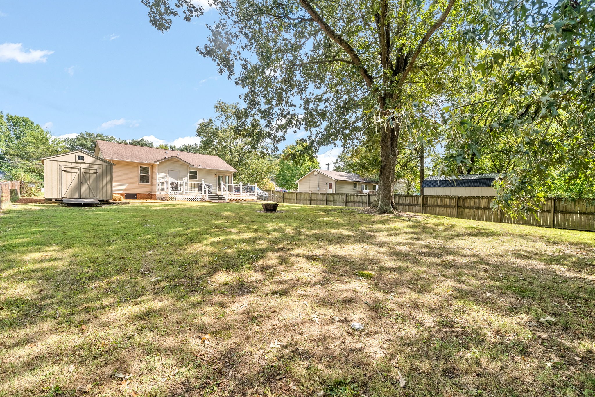 Image 23 of 42 For 7909 Ibsen Drive