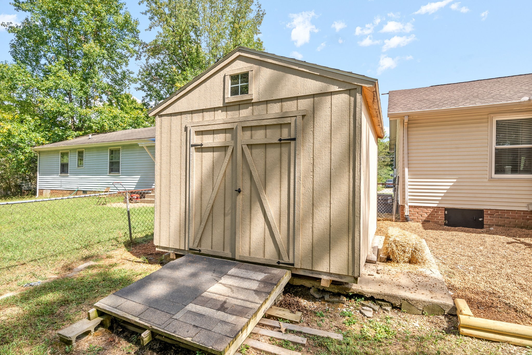 Image 26 of 42 For 7909 Ibsen Drive
