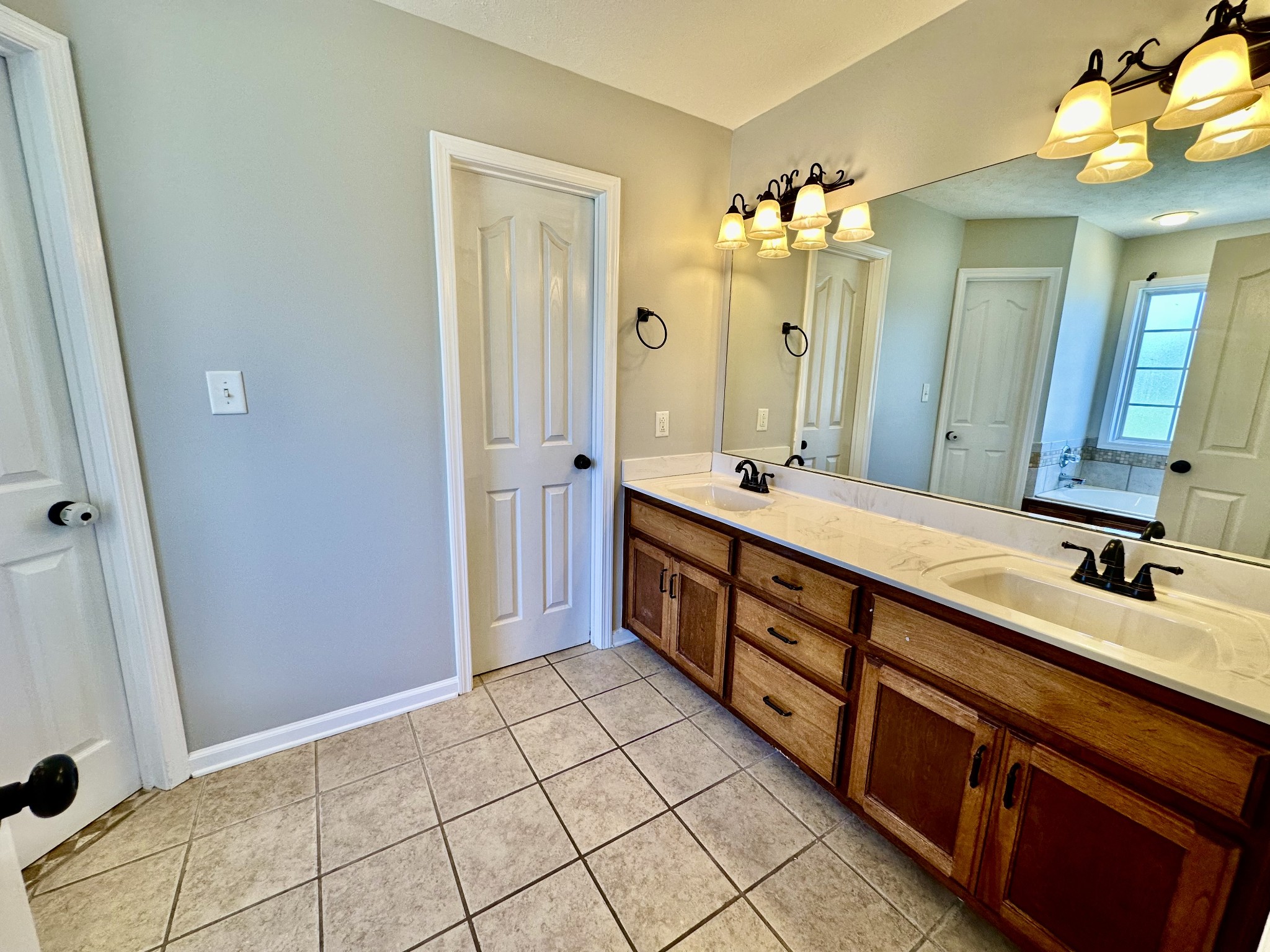 Image 12 of 45 For 2140 40th Street