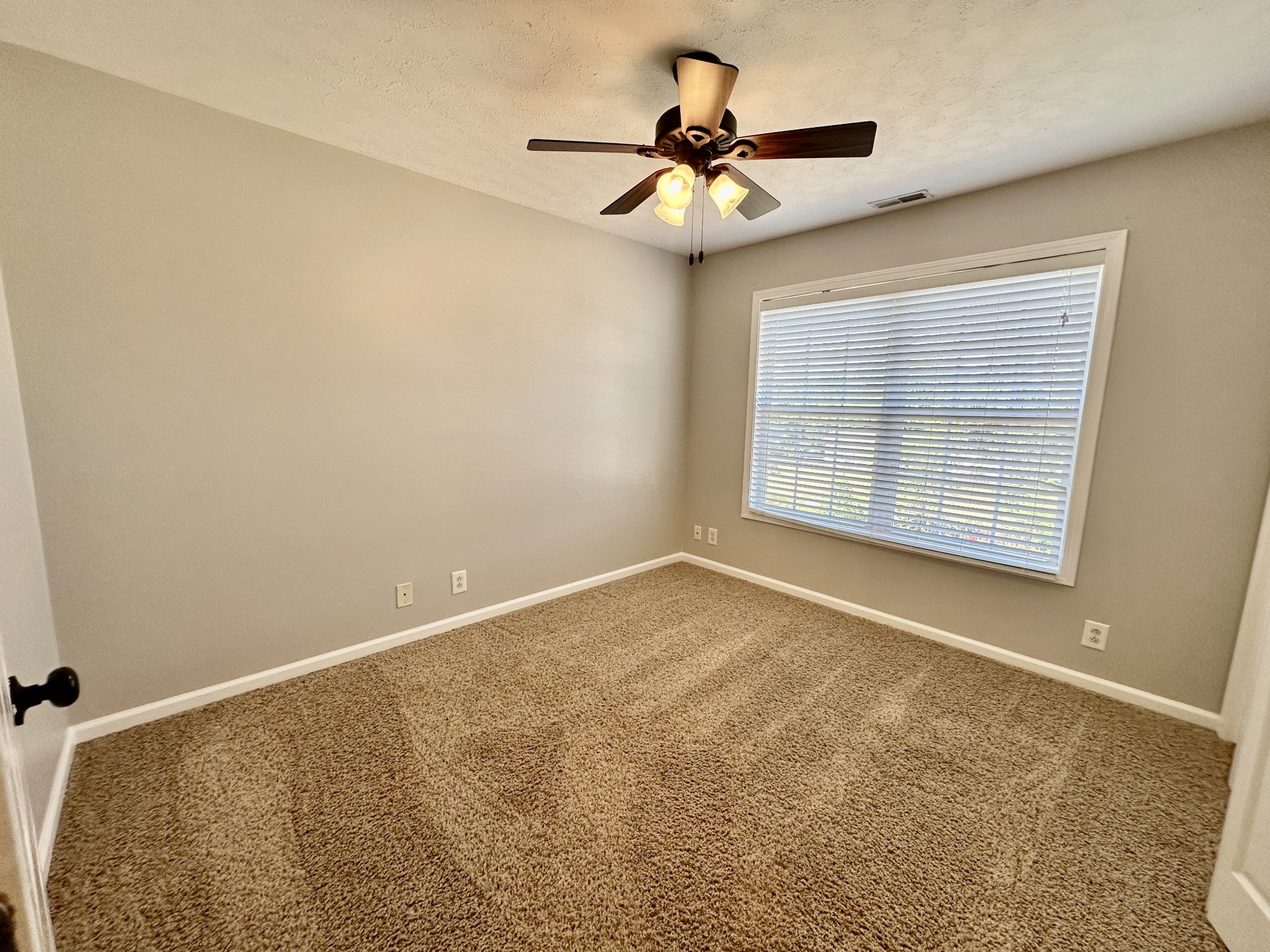 Image 16 of 45 For 2140 40th Street