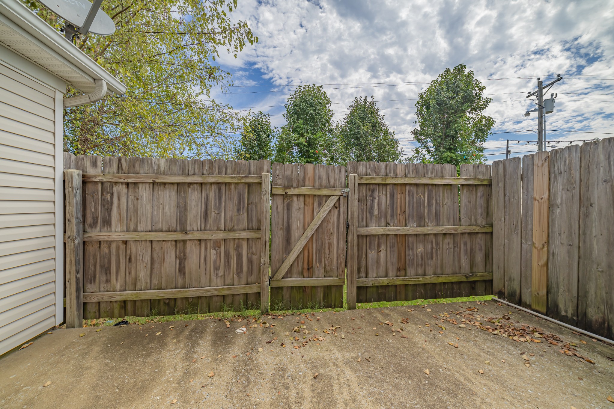 Image 4 of 19 For 17540 30th Avenue