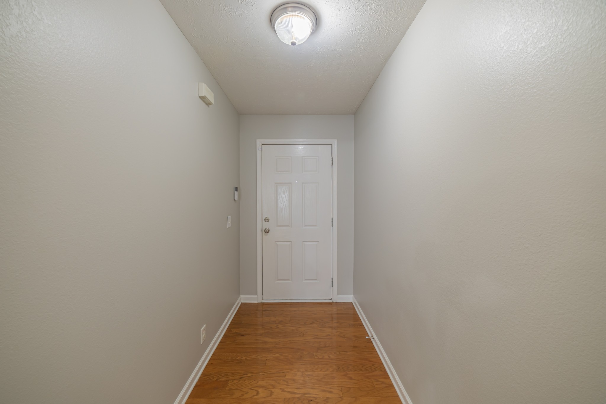 Image 8 of 19 For 17540 30th Avenue