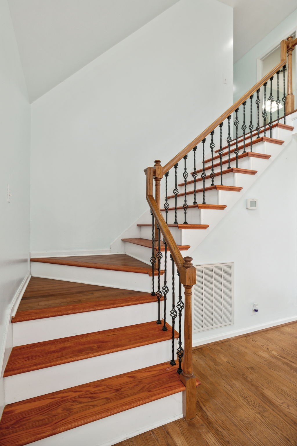 Image 13 of 21 For 4770 114th Street