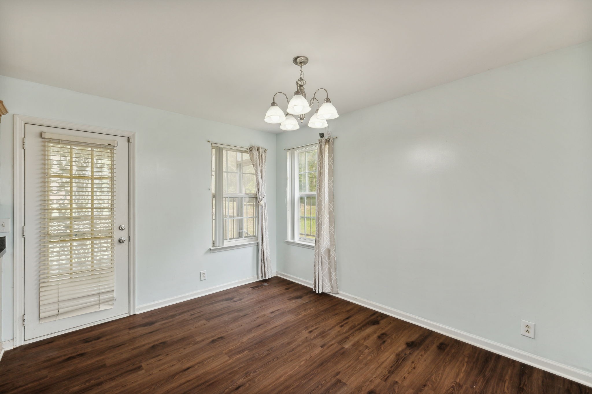 Image 15 of 21 For 4770 114th Street