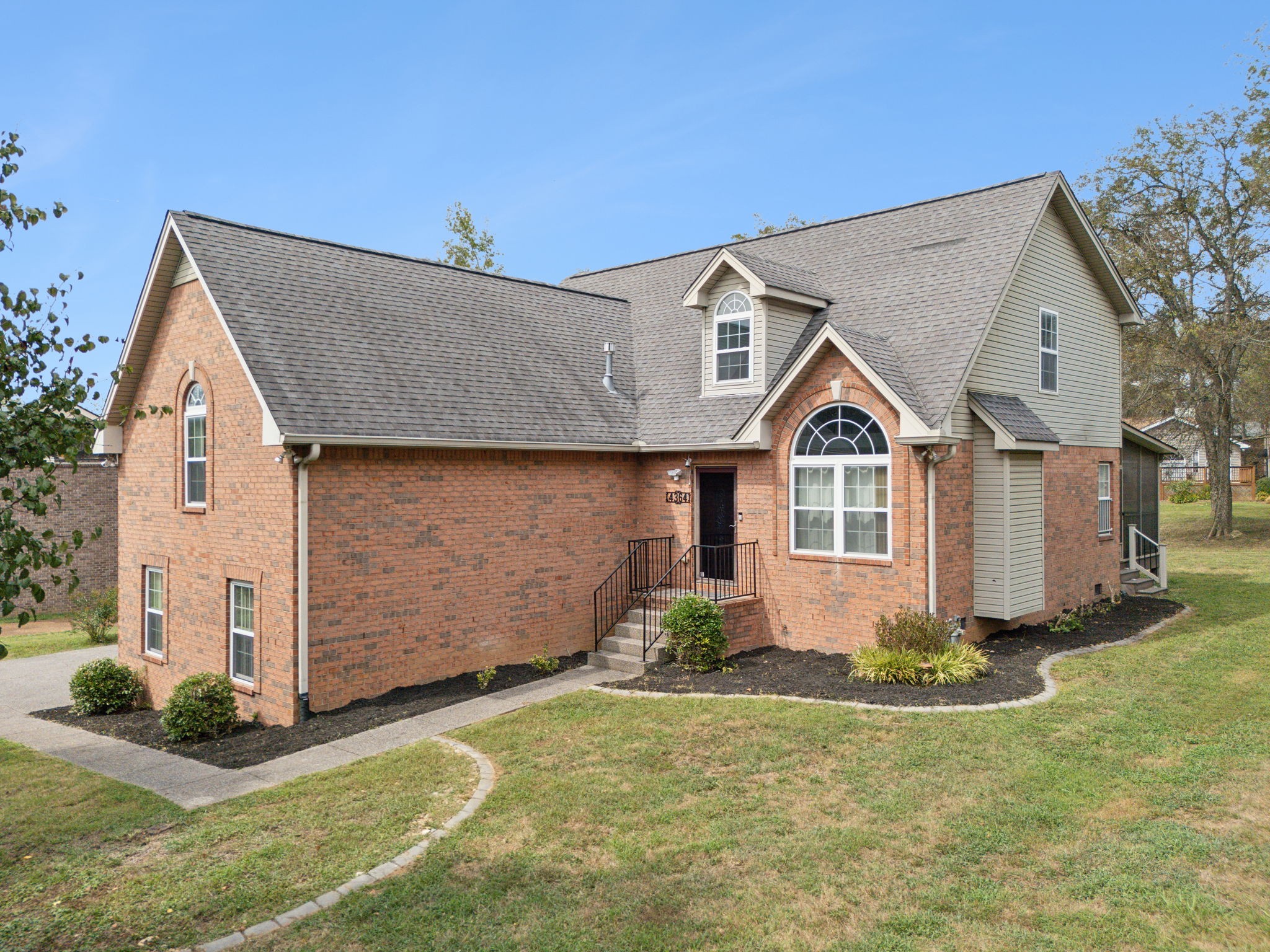 Image 3 of 21 For 4770 114th Street