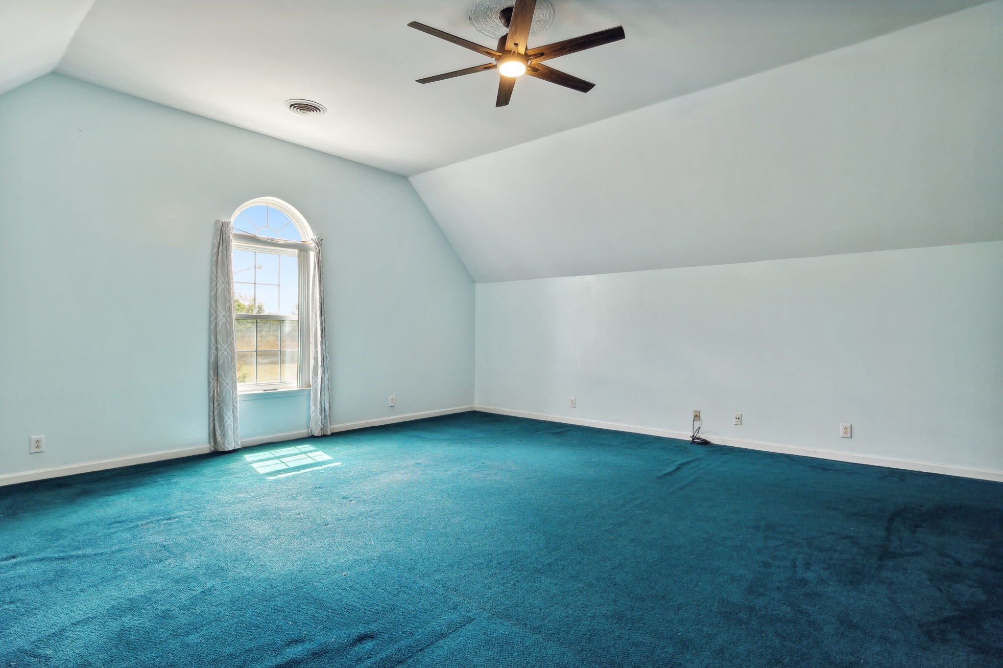 Image 38 of 62 For 4770 114th Street